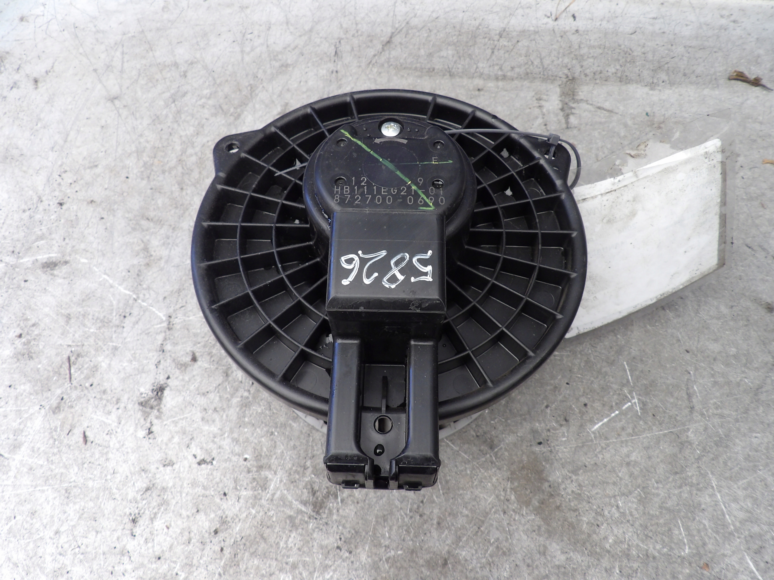 Mazda 2 ventilátor topení