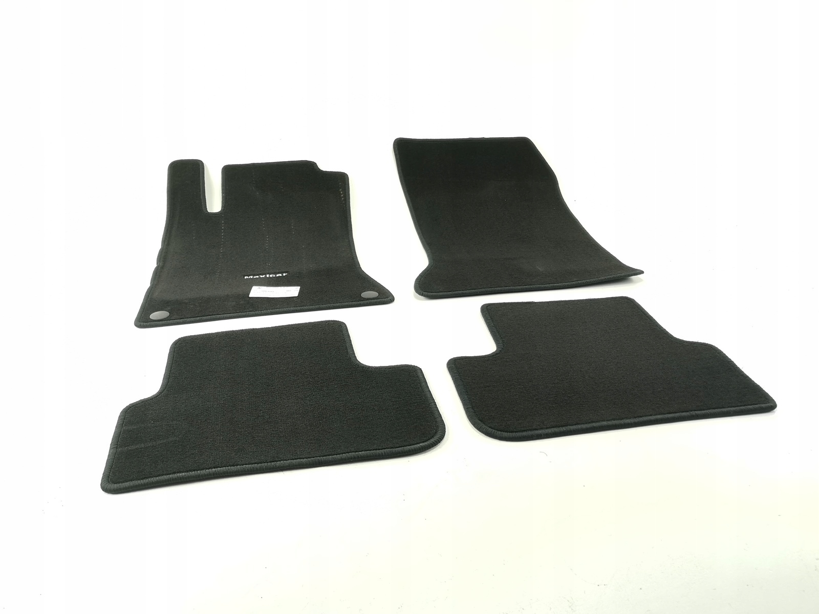 Dywaniki Welurowe Wycieraczki Zestaw Mercedes-benz B-klasa W246 Gienne