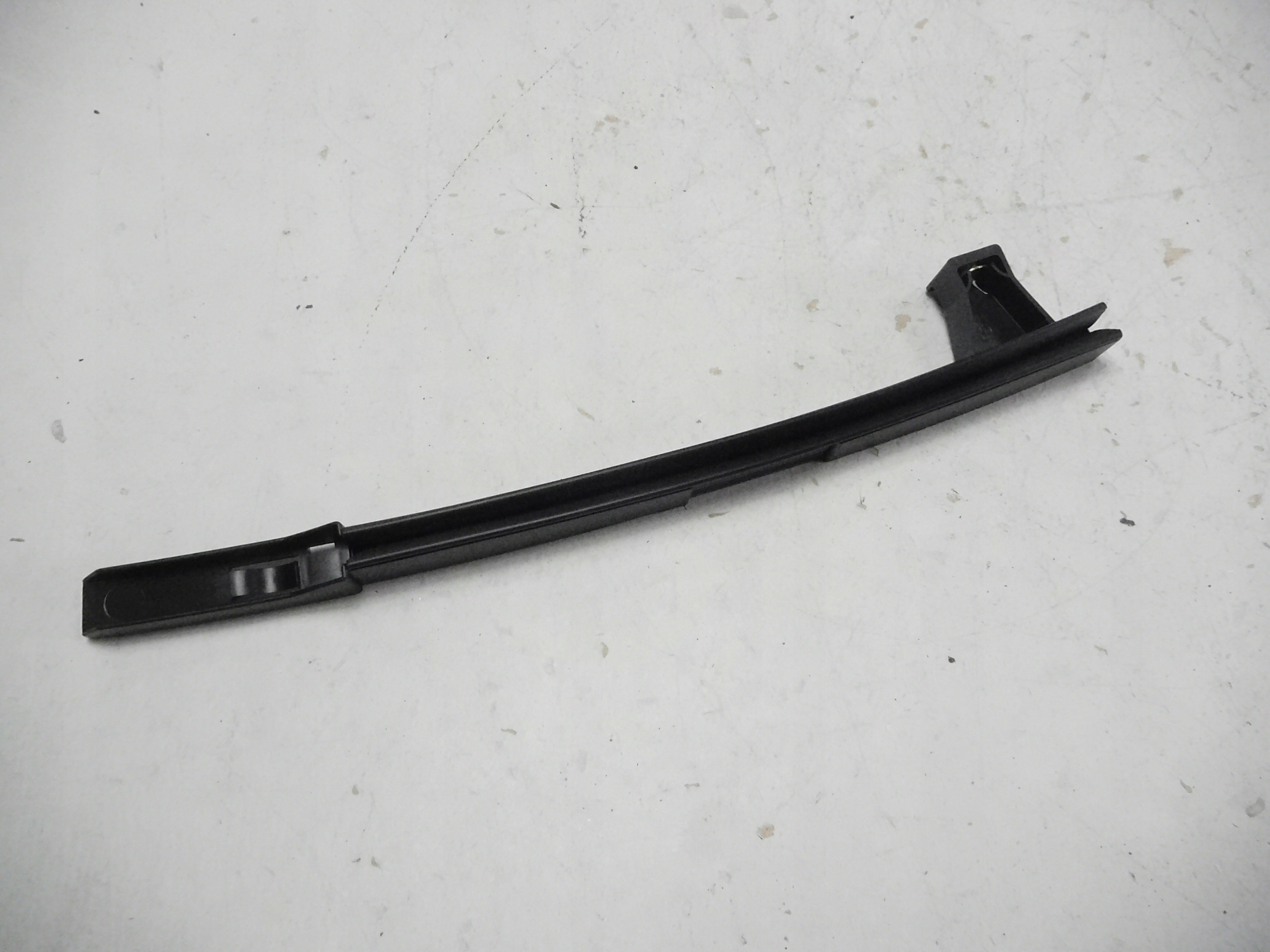 Направляющая левого заднего стекла FIAT REGATA 7562969