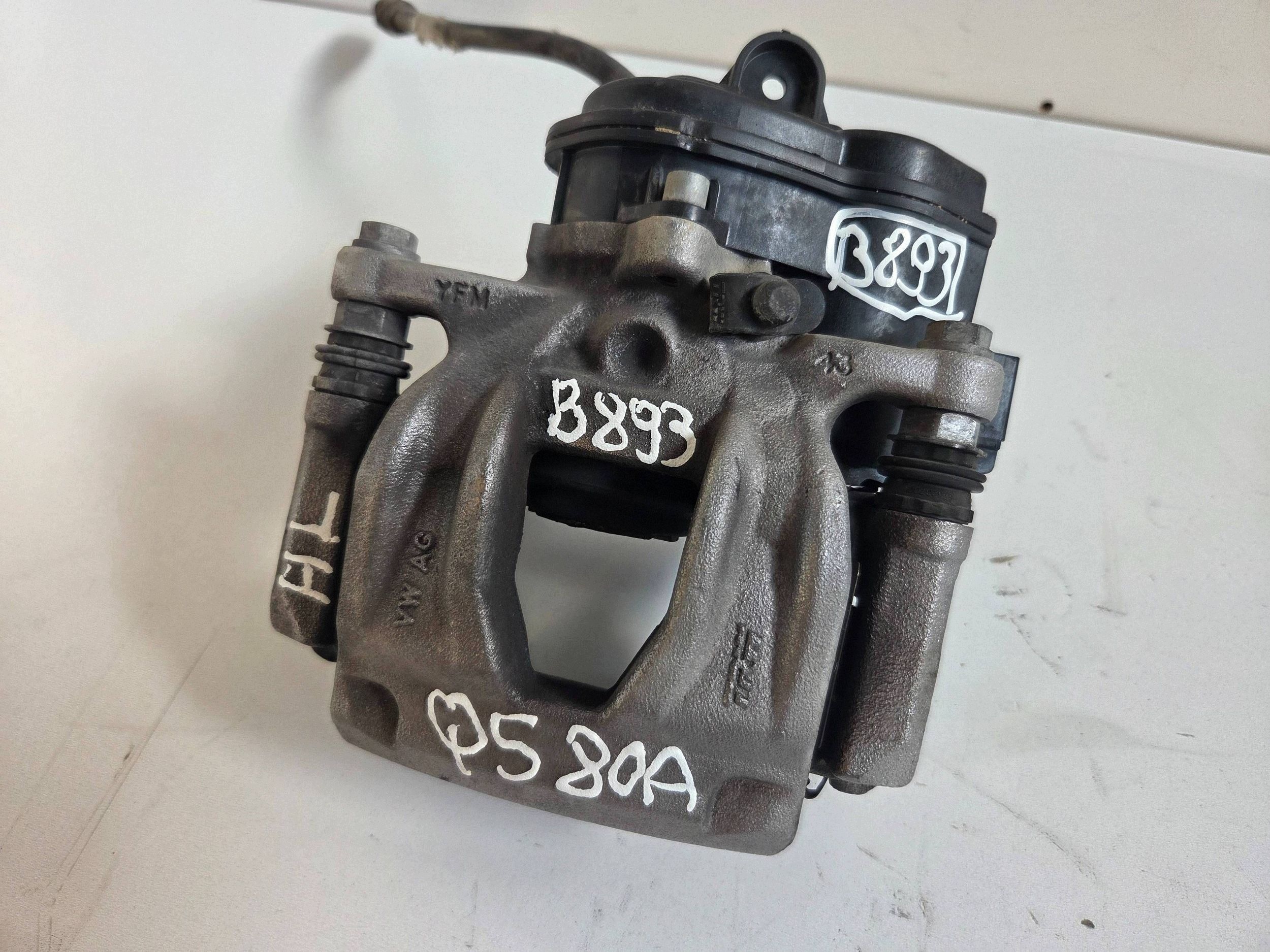 Audi Q5 SQ5 FY 2024r caliper brake rear left (B893)
