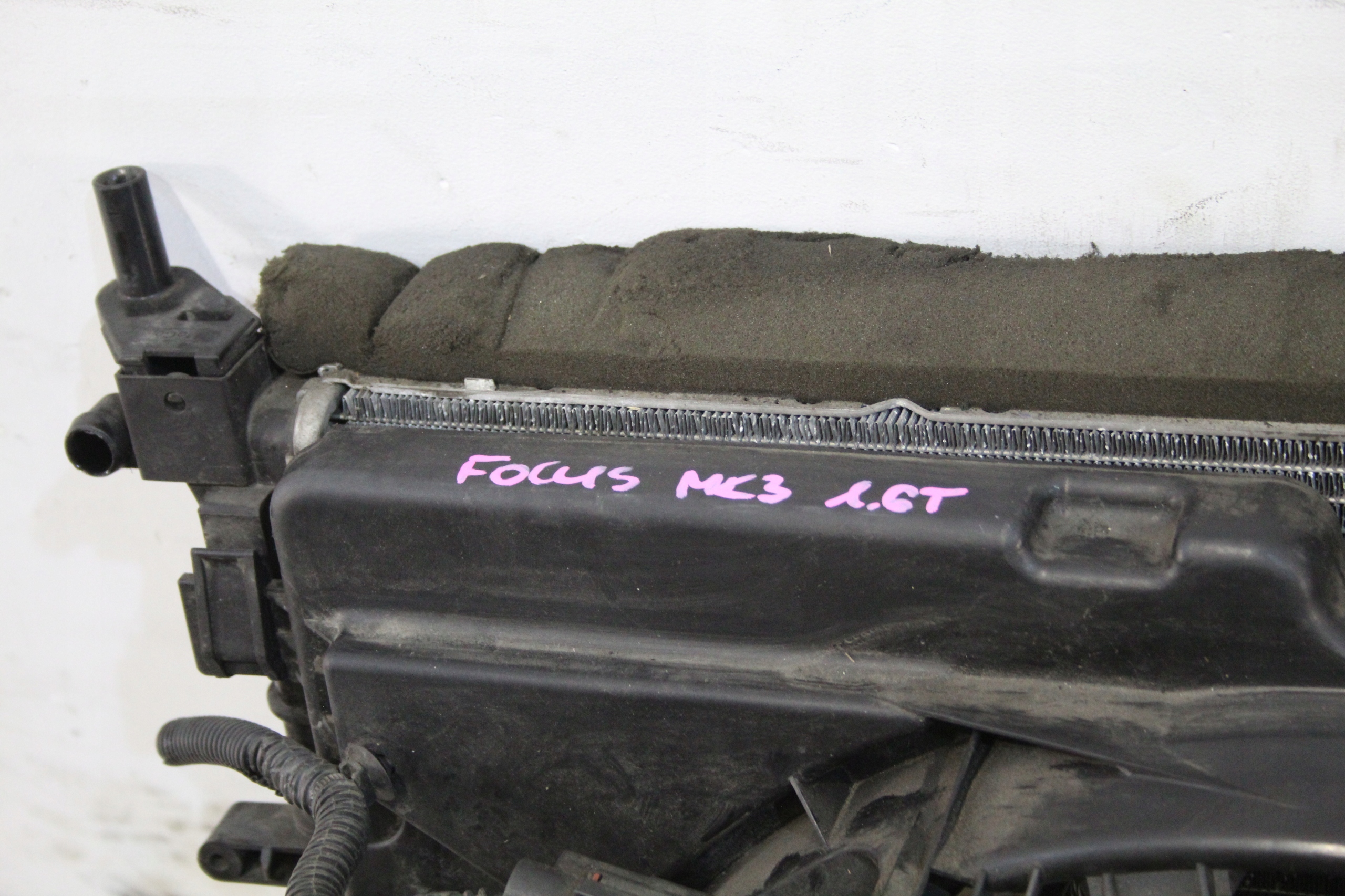 support panel for radiators radiator FORD FOCUS MK3 1,6 T