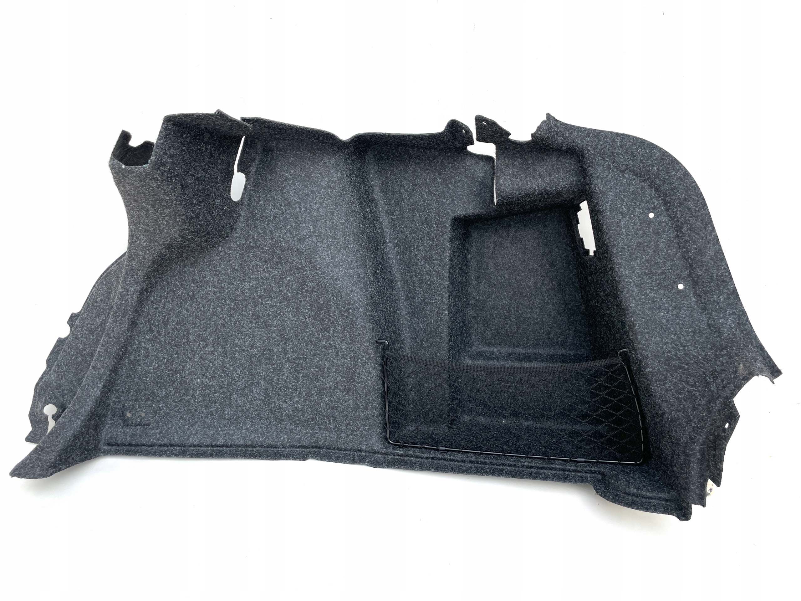 Boczek bagaznika 5C6867428T VW Jetta 5C6