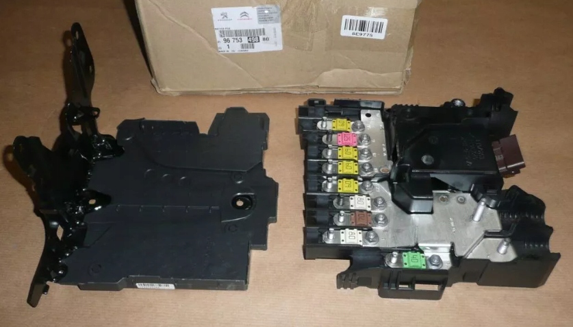 Moduł Akumulatora C4 Picasso 308 9675349880 Stan opakowania oryginalne