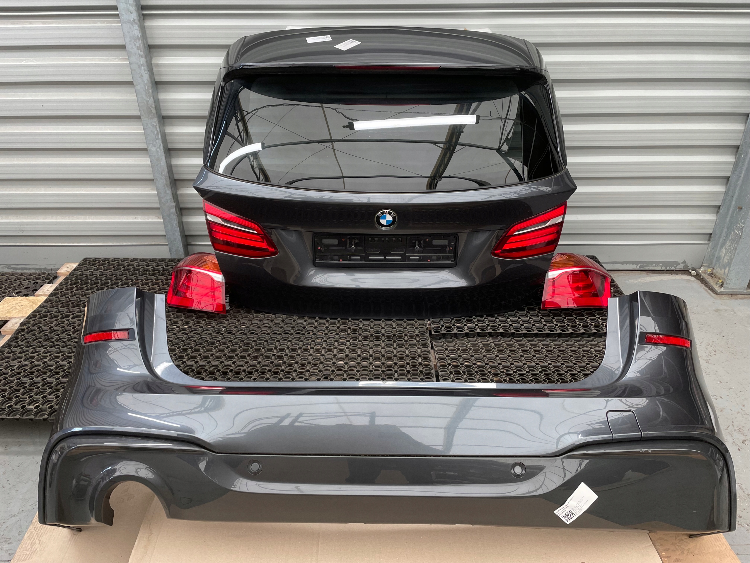 BMW 2 F45 M-ПАК КРИШКА БАМПЕР БАЛКА ФАРИ ЗАД. B39