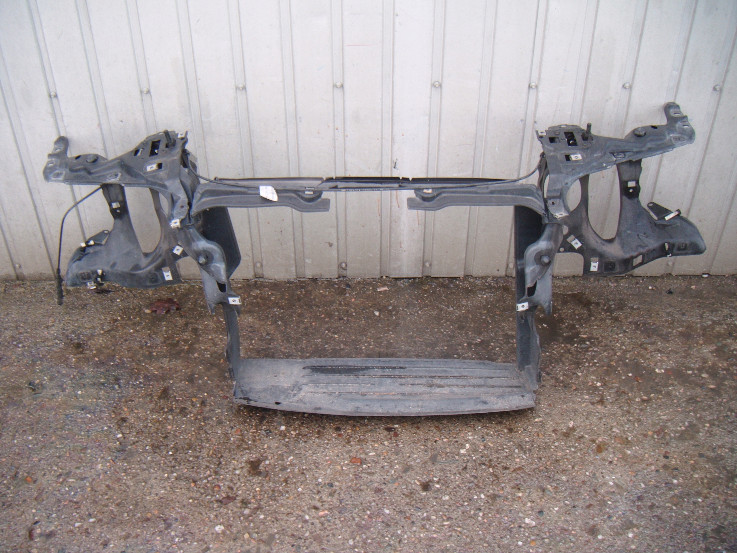 BMW 7 IV E65 LIFT 3.0 05-08 PAS PRZEDNI