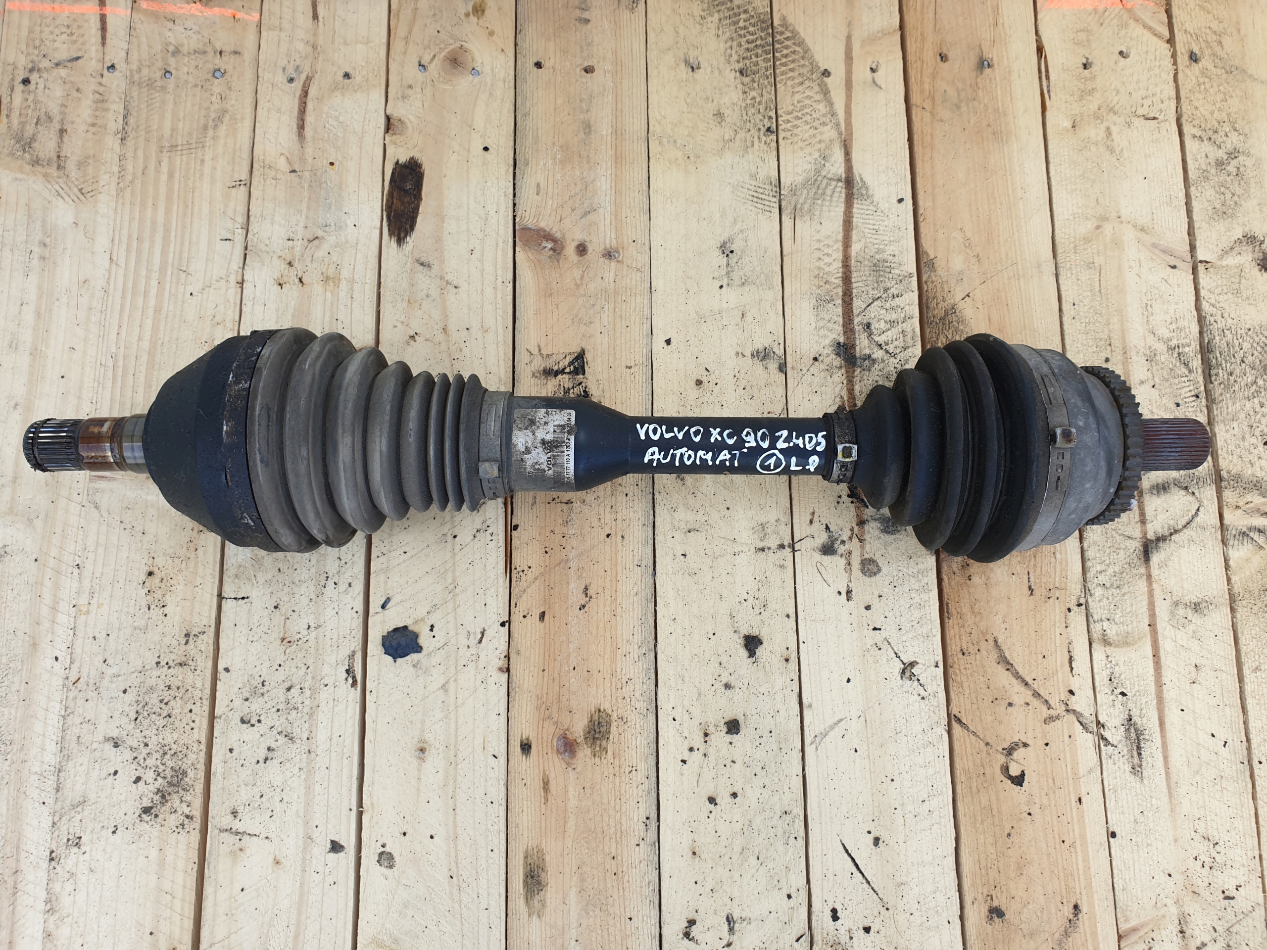 Volvo XC90 2.4 D5 полуось левый передний левый