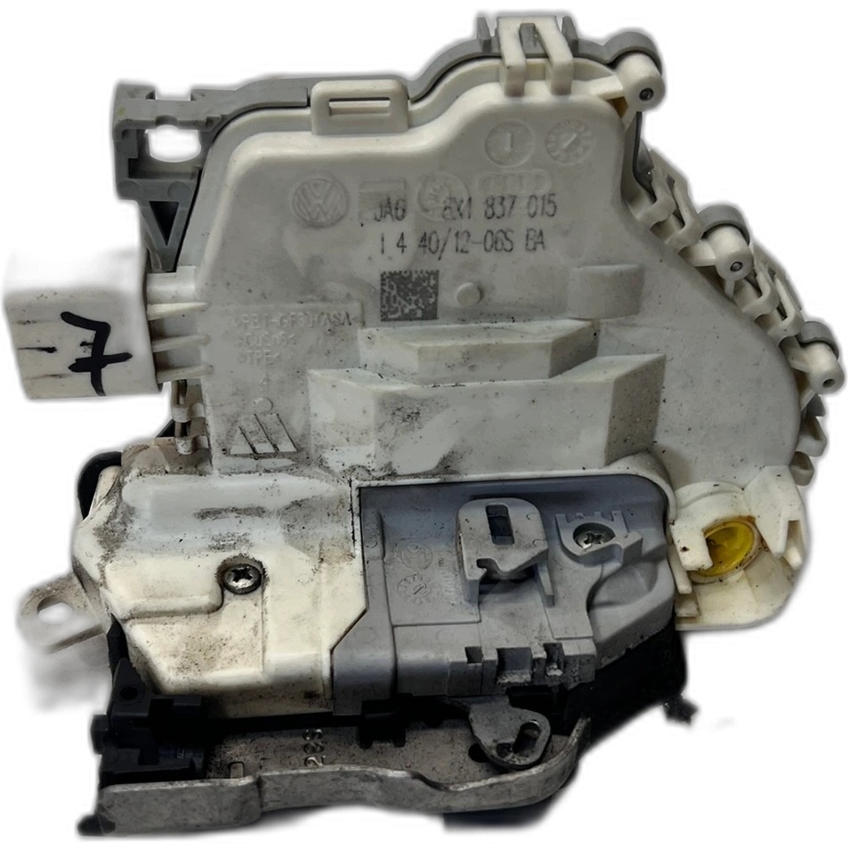 lock door left front AUDI A1 A3 A4 Q5 8X1837015 7-PIN