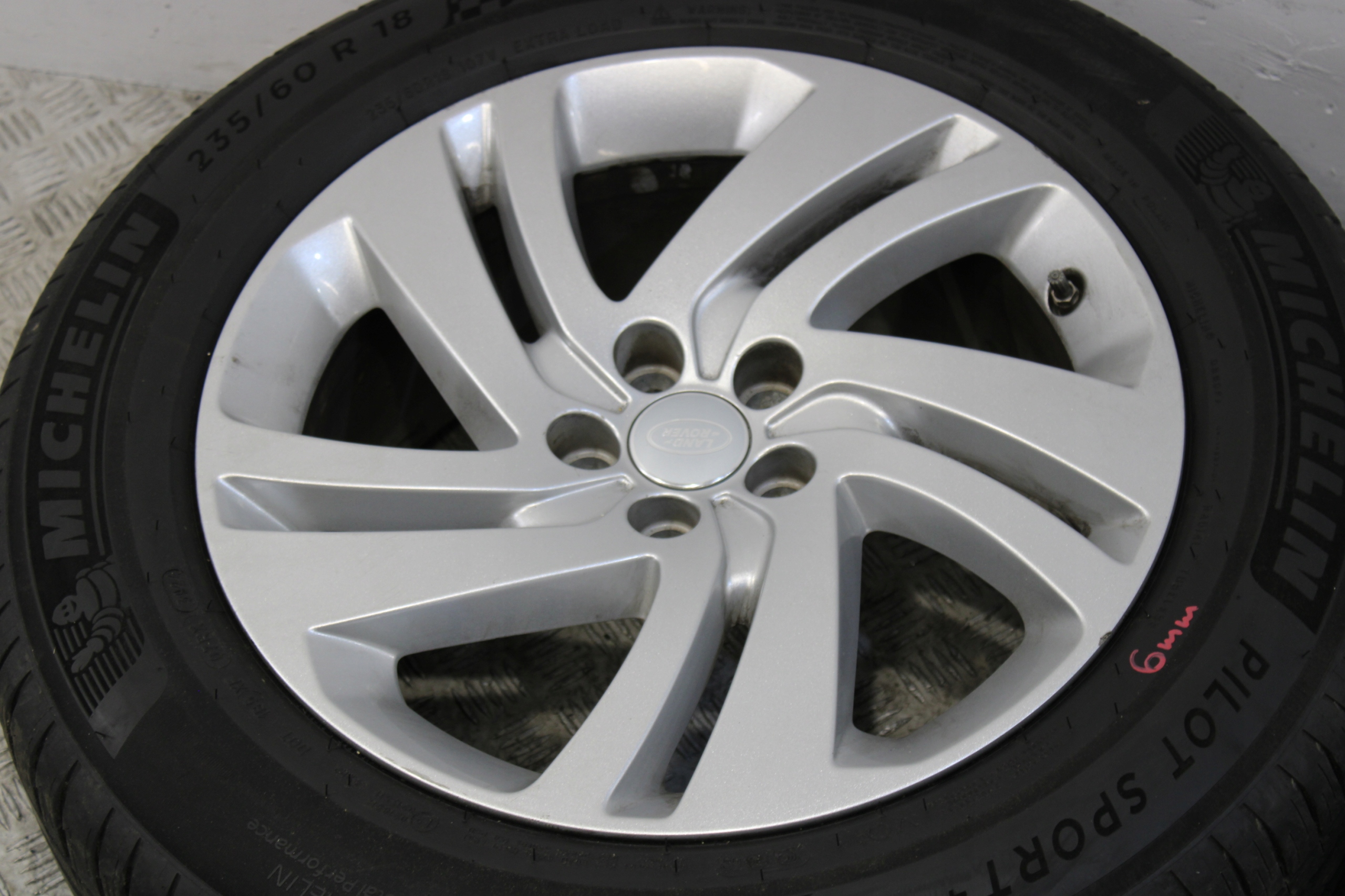 wheels discs disc 235/60 R18 LAND ROVER EVOQUE II 2 L551