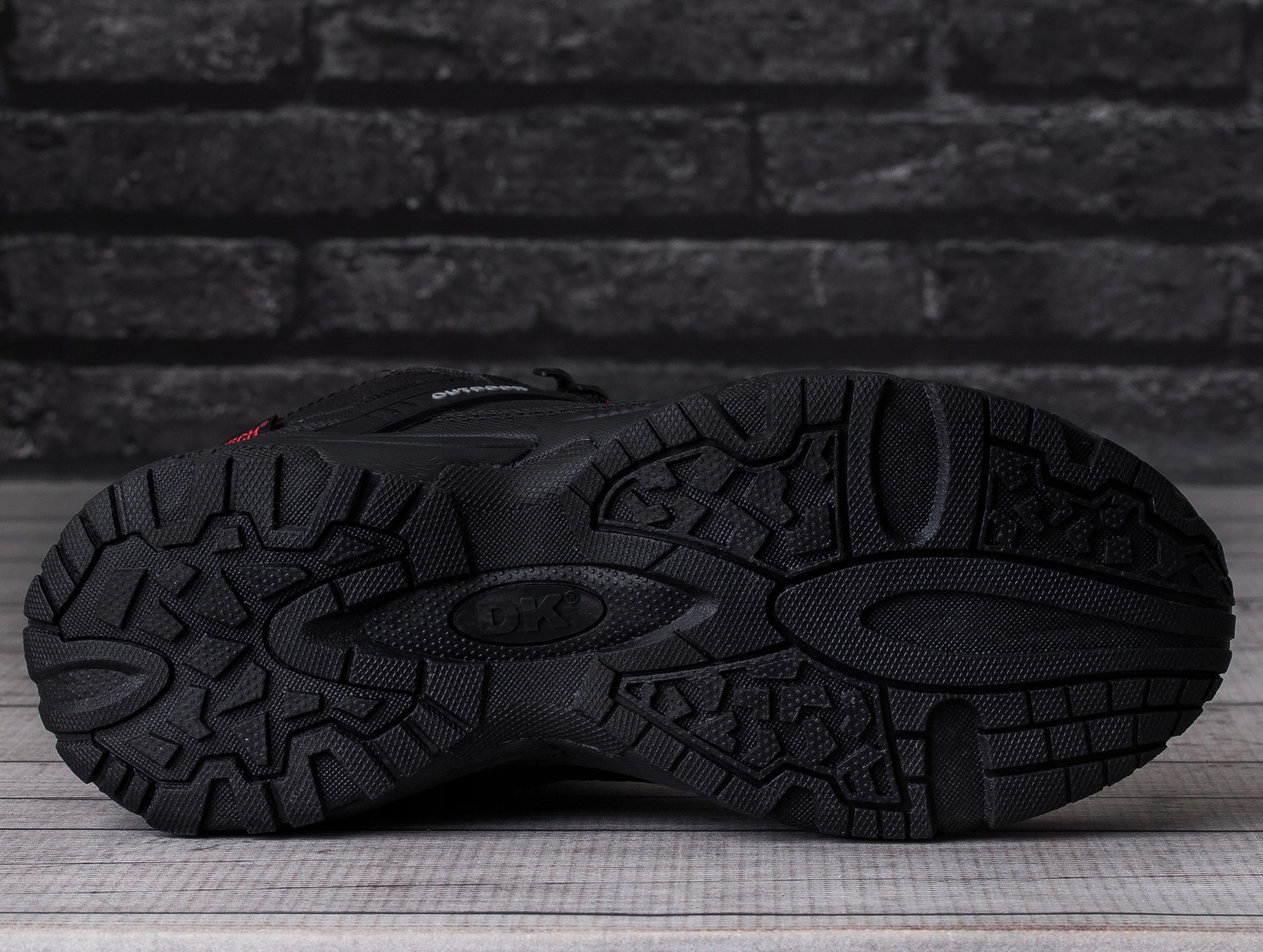 Buty trekkingowe DK Predator 1751 BLK/RED D Kolekcja SOFT SHELL WATERPROOF MID