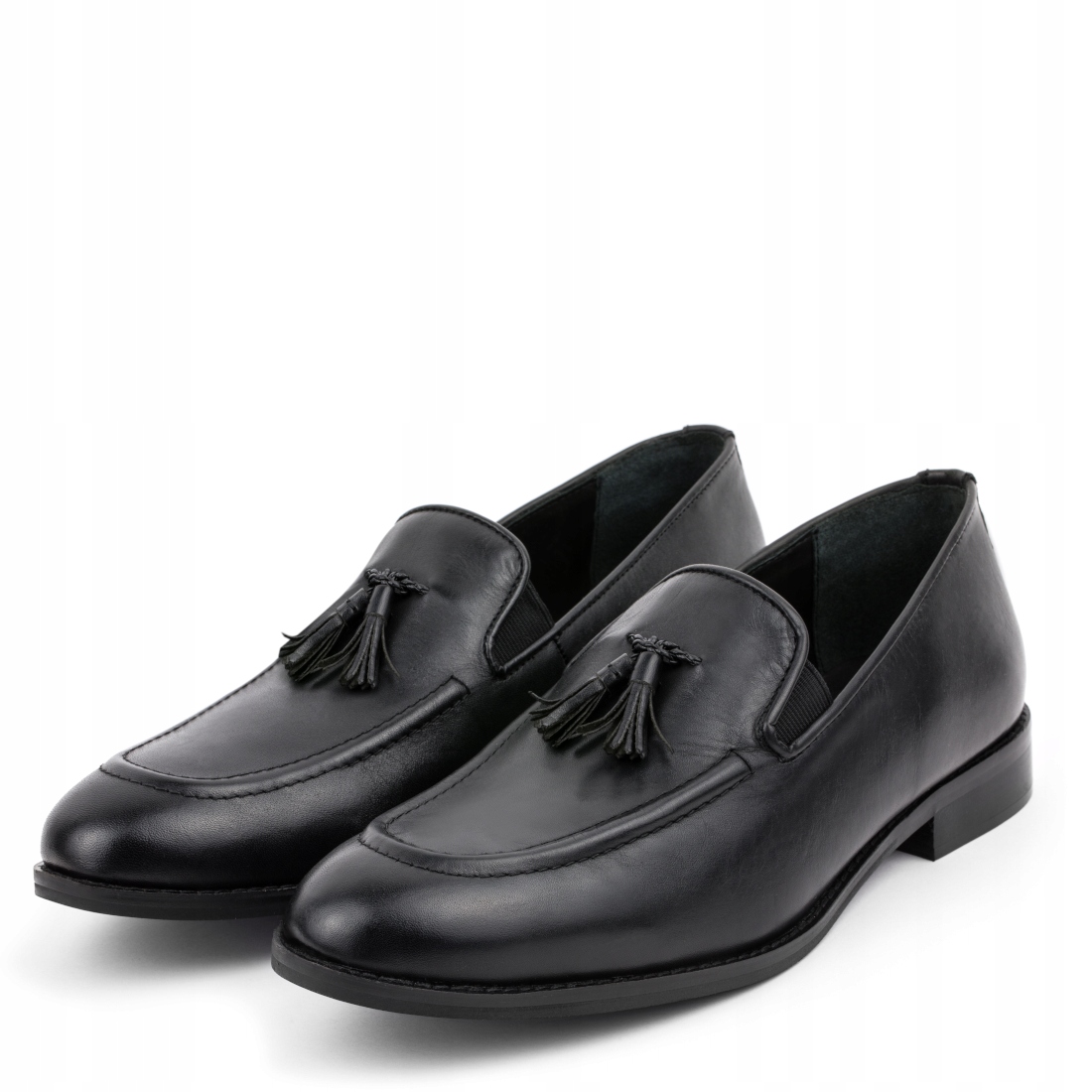 Pánské loafersy v černé barvě s třásněmi Pako Lorente, velikost vel