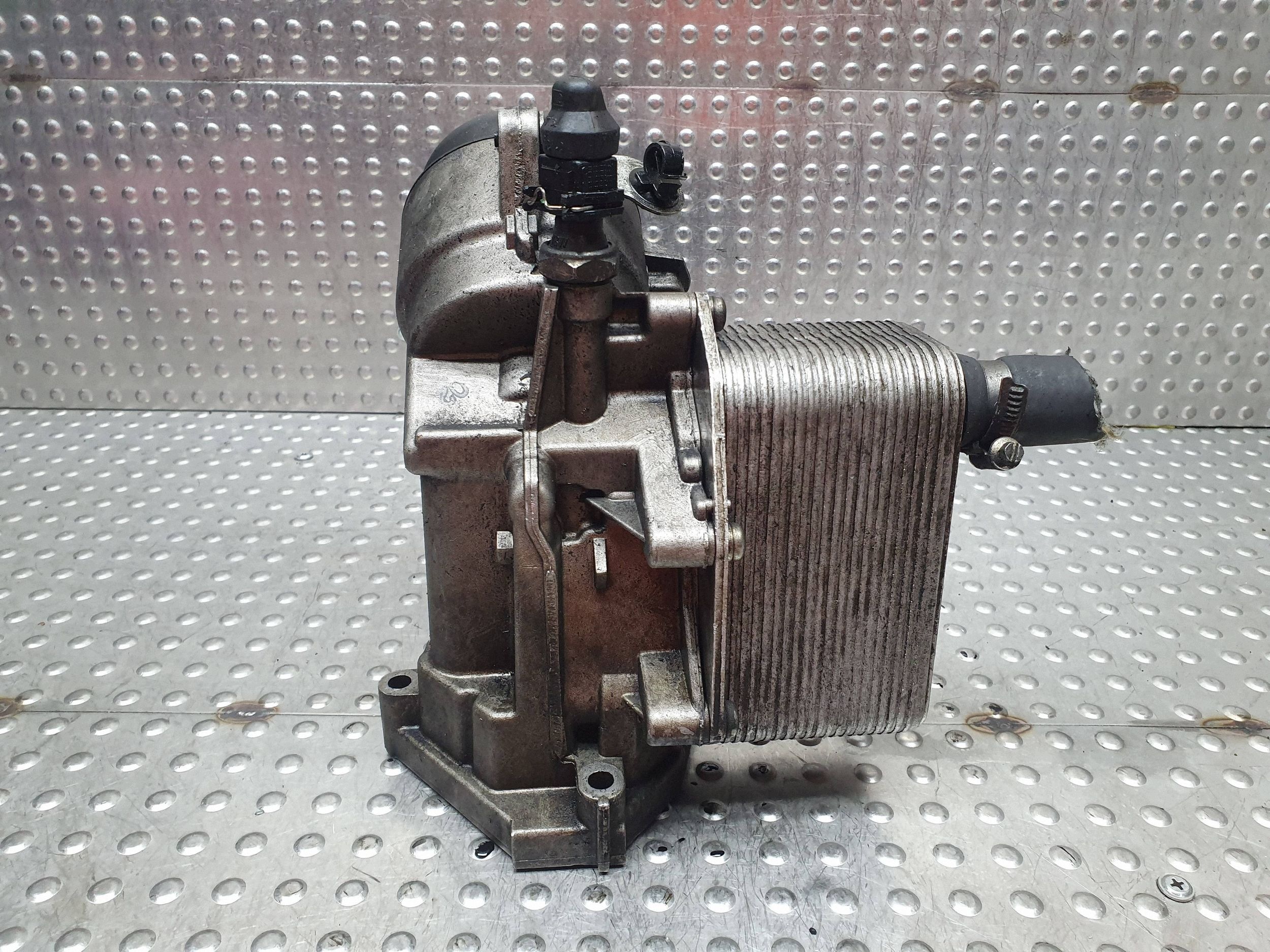 oil filter holder radiator 2247204 BMW E39 E46 E53 3,0D