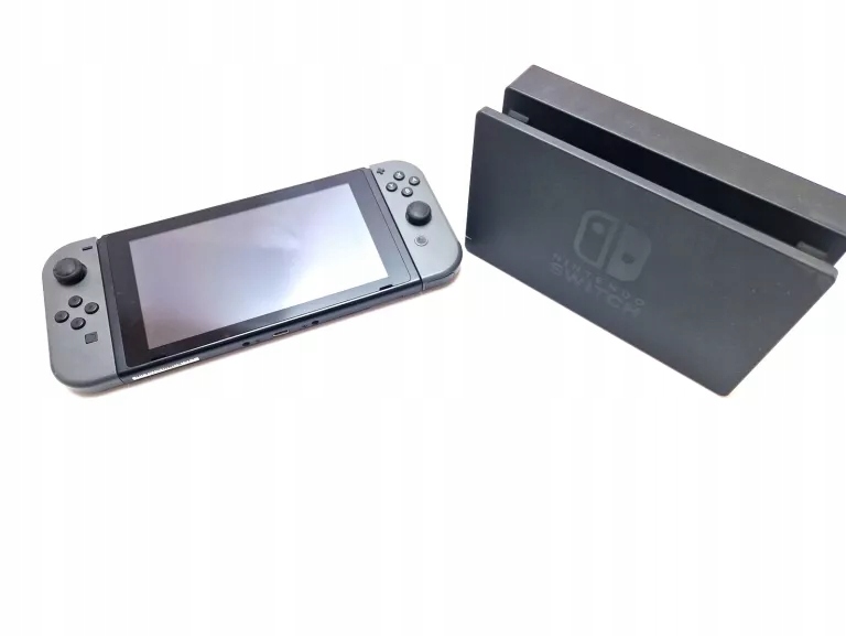 【ソフト付】Nintendo Switch ニンテンドースイッチ HAC-001 Nintendo (ニンテンドー) Nintendo Switch HAC-001 動作確認済み