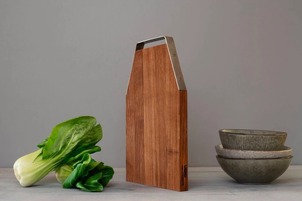 Drevená kuchynská doštička Ubrd Nerez "s", 30 x 20 x 2 cm