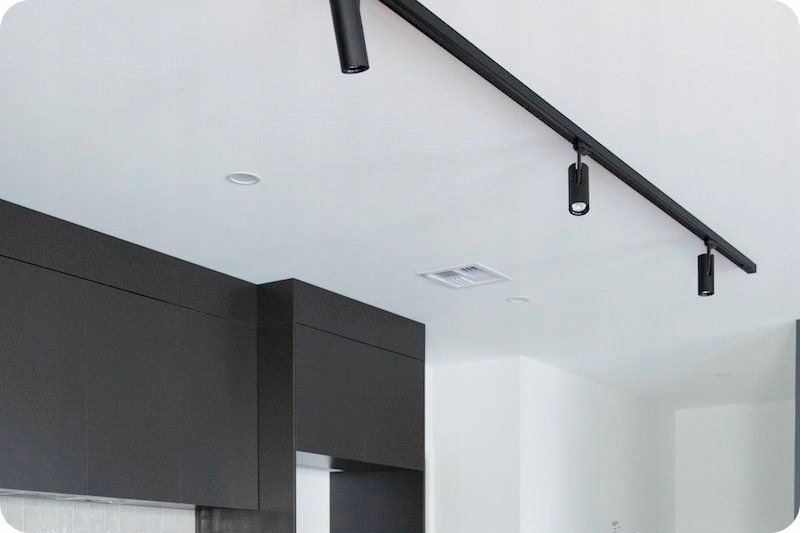 OŚWIETLENIE SZYNOWE SUFITOWE 6x REGULOWANA LAMPA LED GU10 + CZARNA SZYNA 1m Rodzaj reflektor szynowy