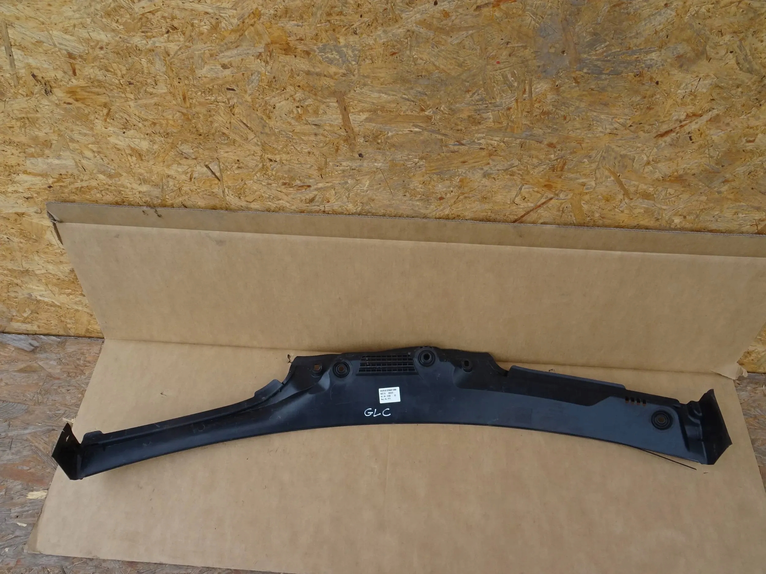 Mercedes-Benz GLC X253 C253 Podszybie A2538306801 Producent części Mercedes-Benz OE