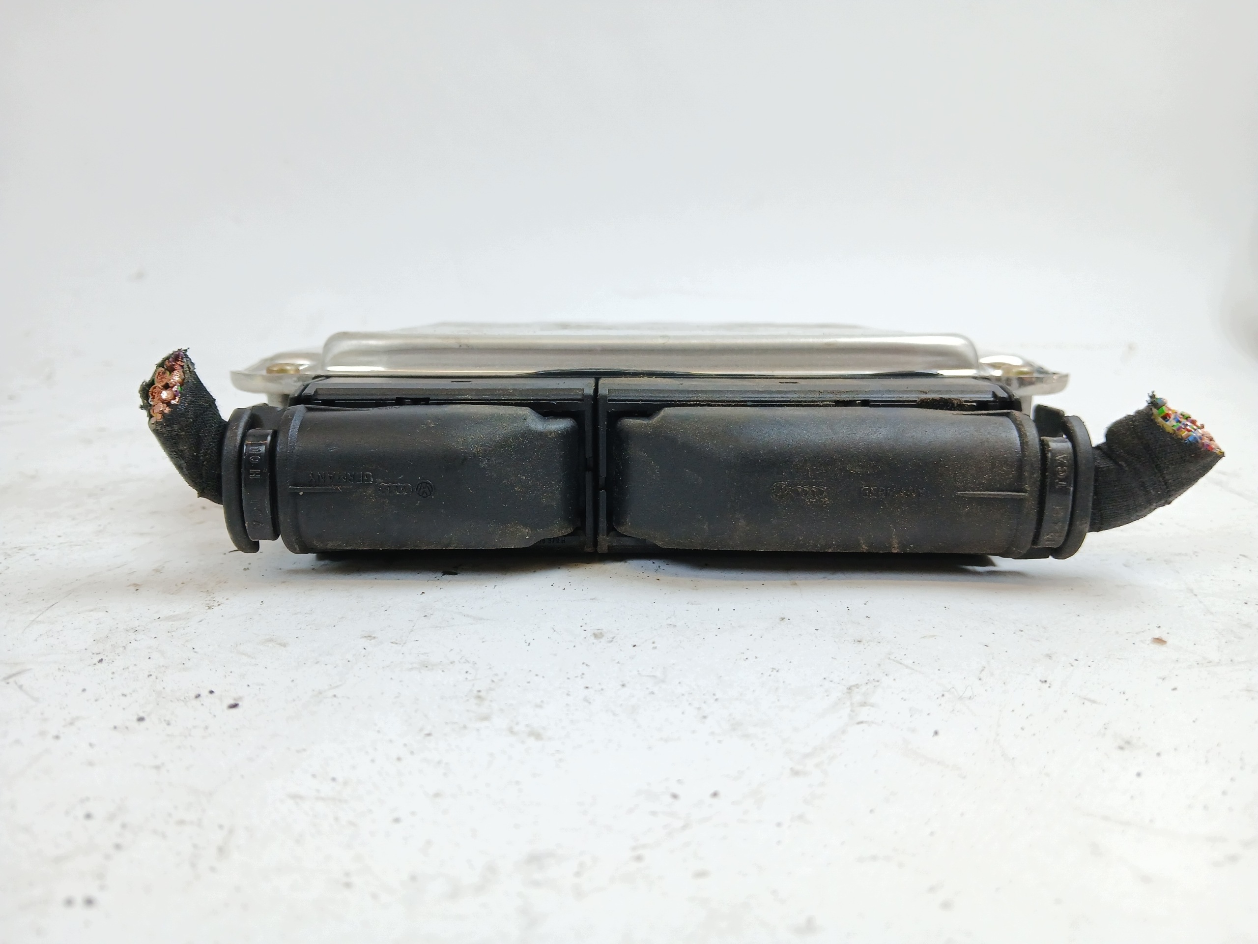 VW PASSAT B5 1.9 TDI unité de commande électronique uce moteur 038906019CE