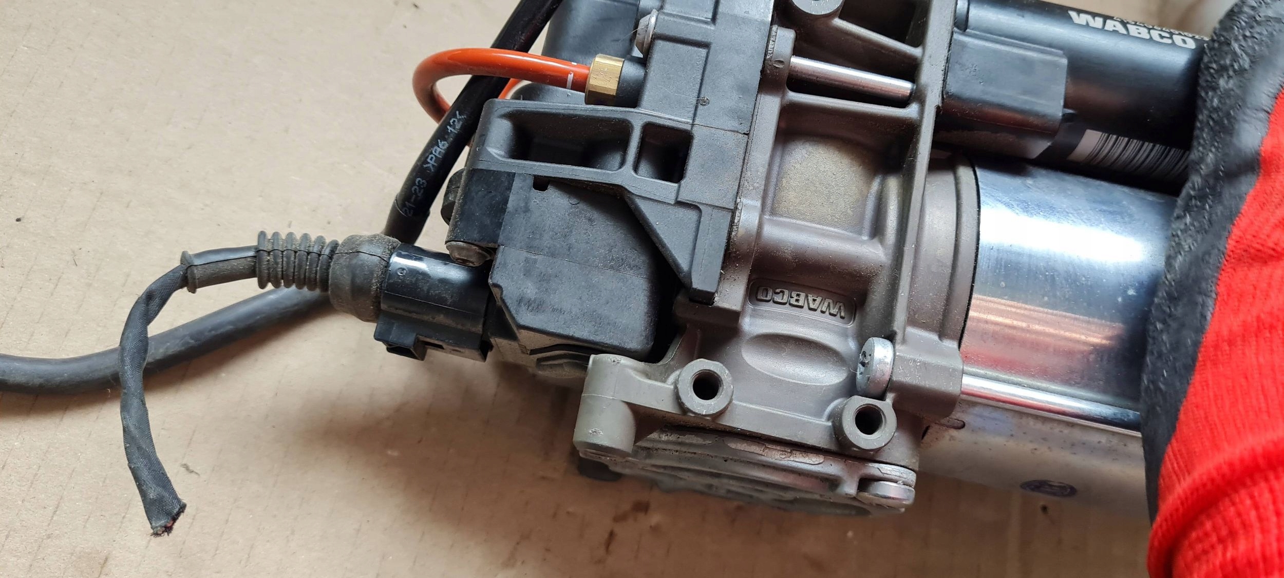 SQ8 4M RSQ8 Q8 compressor; compressor springing 24R 4M0616005J SQ7 4M Q7 4M