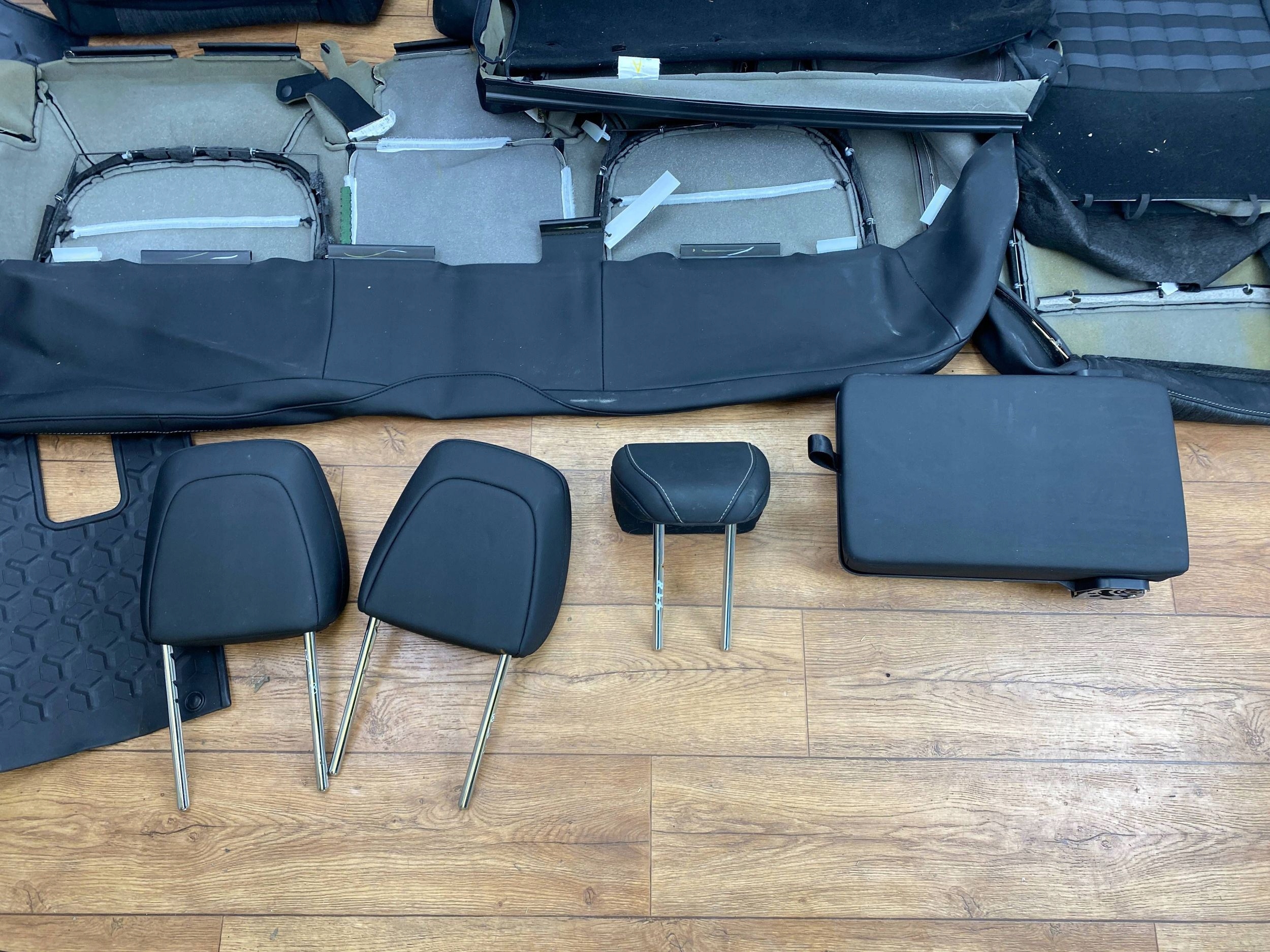 complete inner upholstery seats Ford Bronco Sport 2022+
