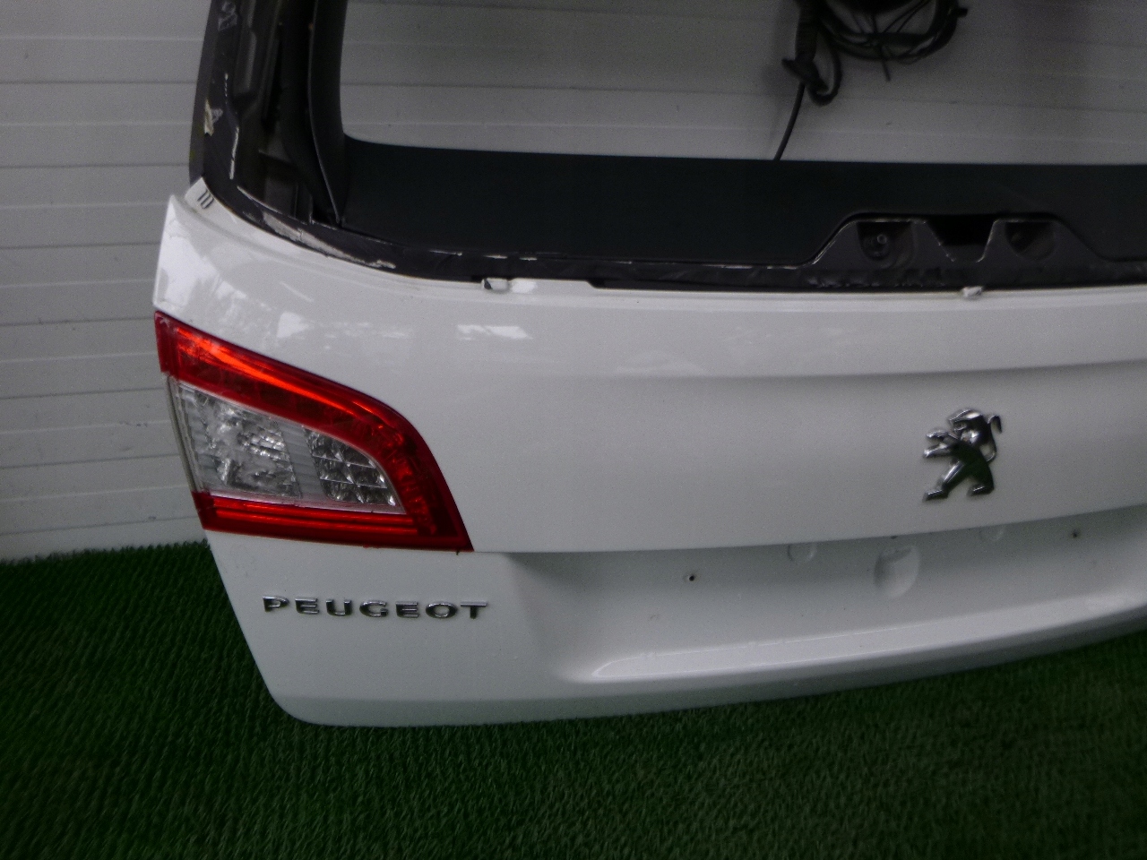 PEUGEOT 508 KOMBI boot doors boot rear part BIALA