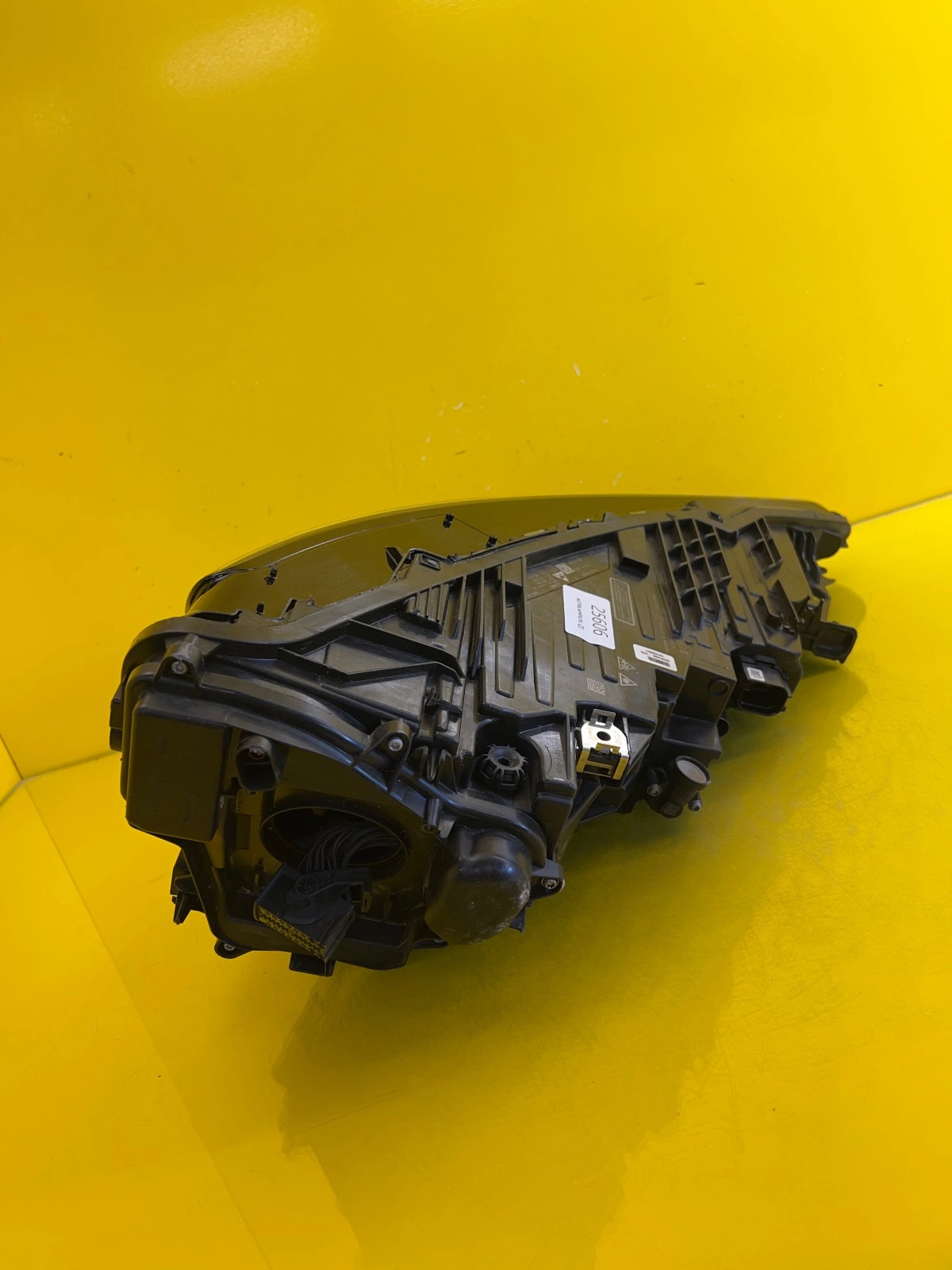 light left Audi Q8 4M8 Lift Laser 4M8941085