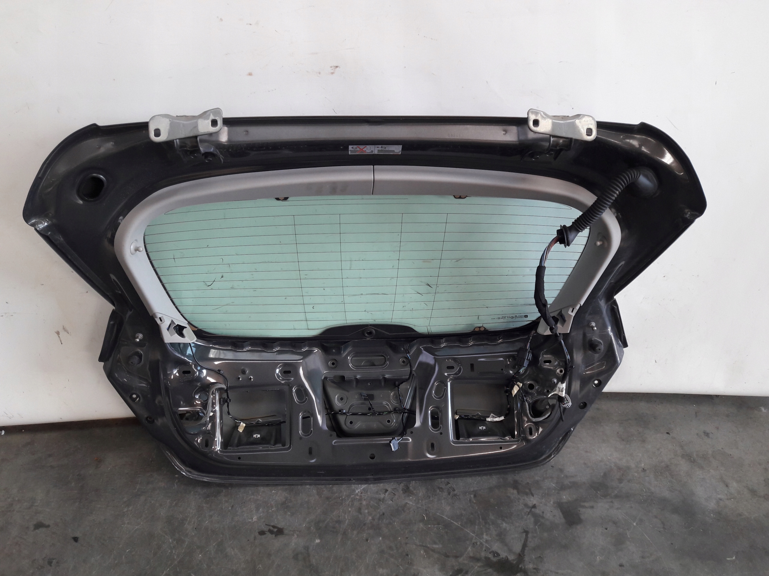 trunk door boot Opel Astra J z190