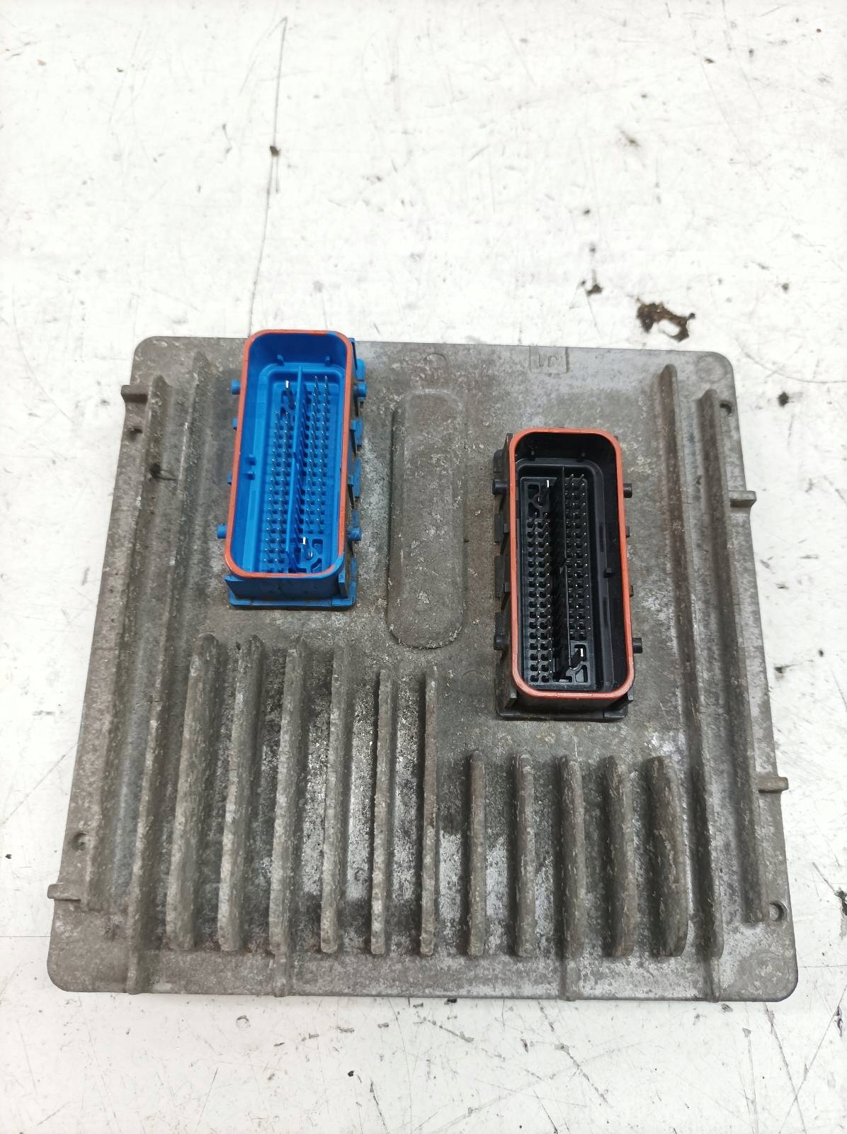 control unit of the engine 12683226 1.4 B 88KM Opel Corsa V (2014- ) E