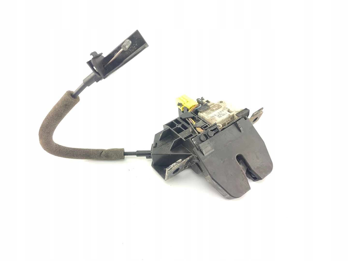 ЗАМОК КРЫШКИ БАГАЖНИКА OPEL VECTRA C 09180104