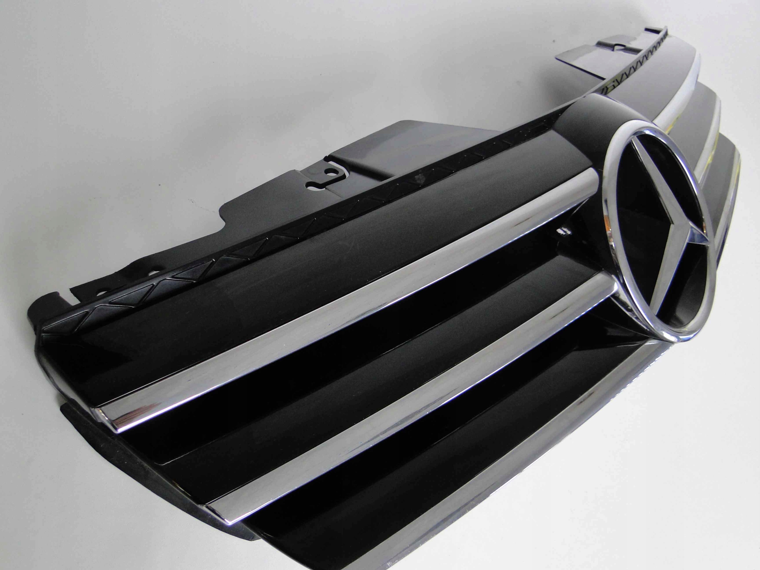 MERCEDES SL R230 230 LIFT GRILL ATRAPA Numer katalogowy oryginału A230 8801483