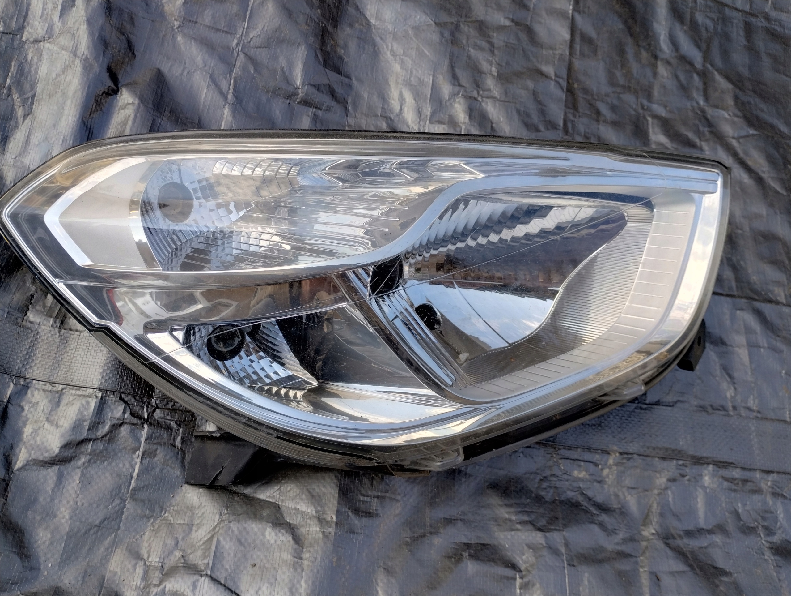 REFLEKTOR right front DACIA DOKKER LODGY 2012-2021 260109545R light