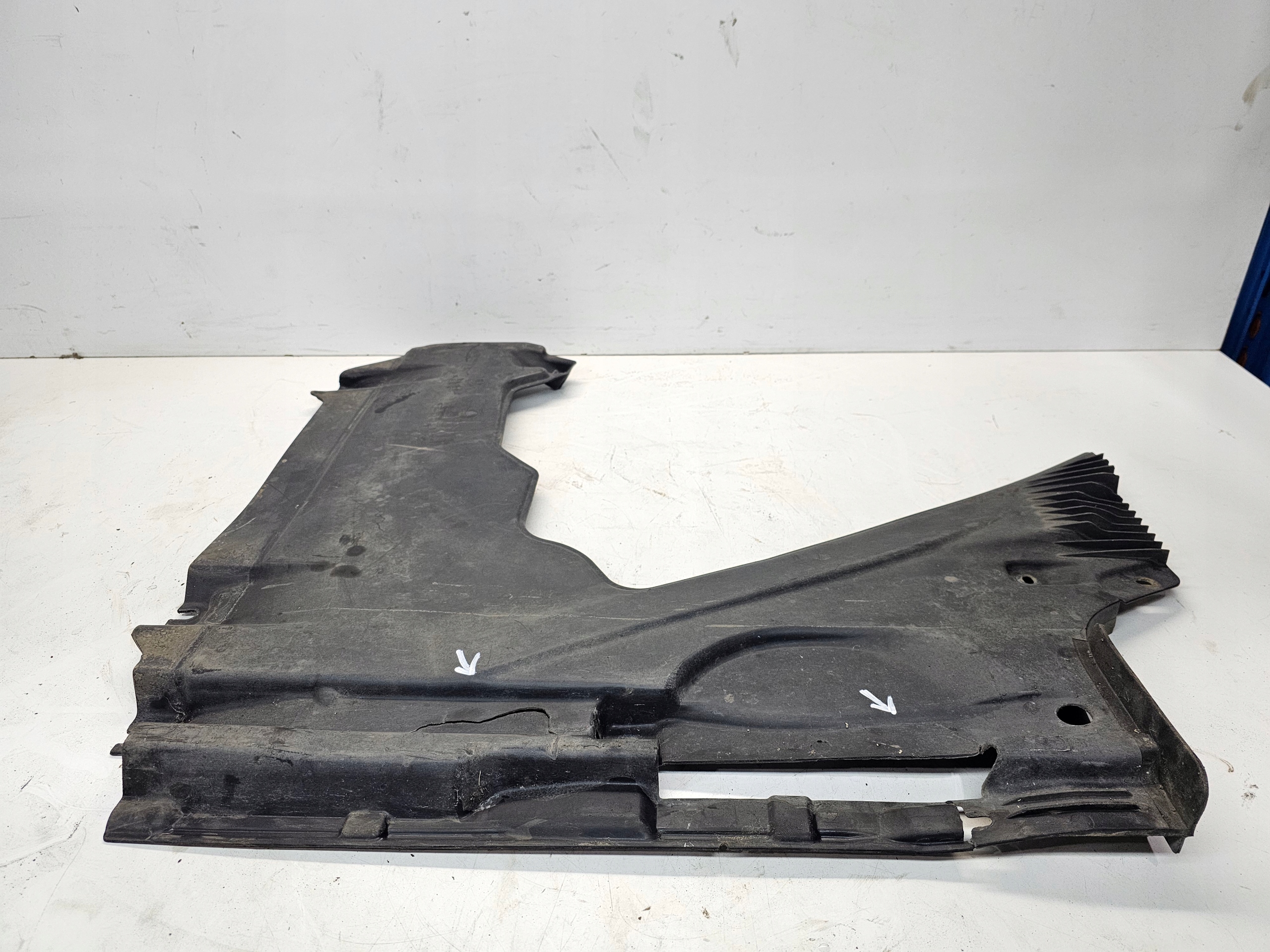 Blende Abdeckung Unterfahrschutz heck AUDI A4 B9 8W0825216E