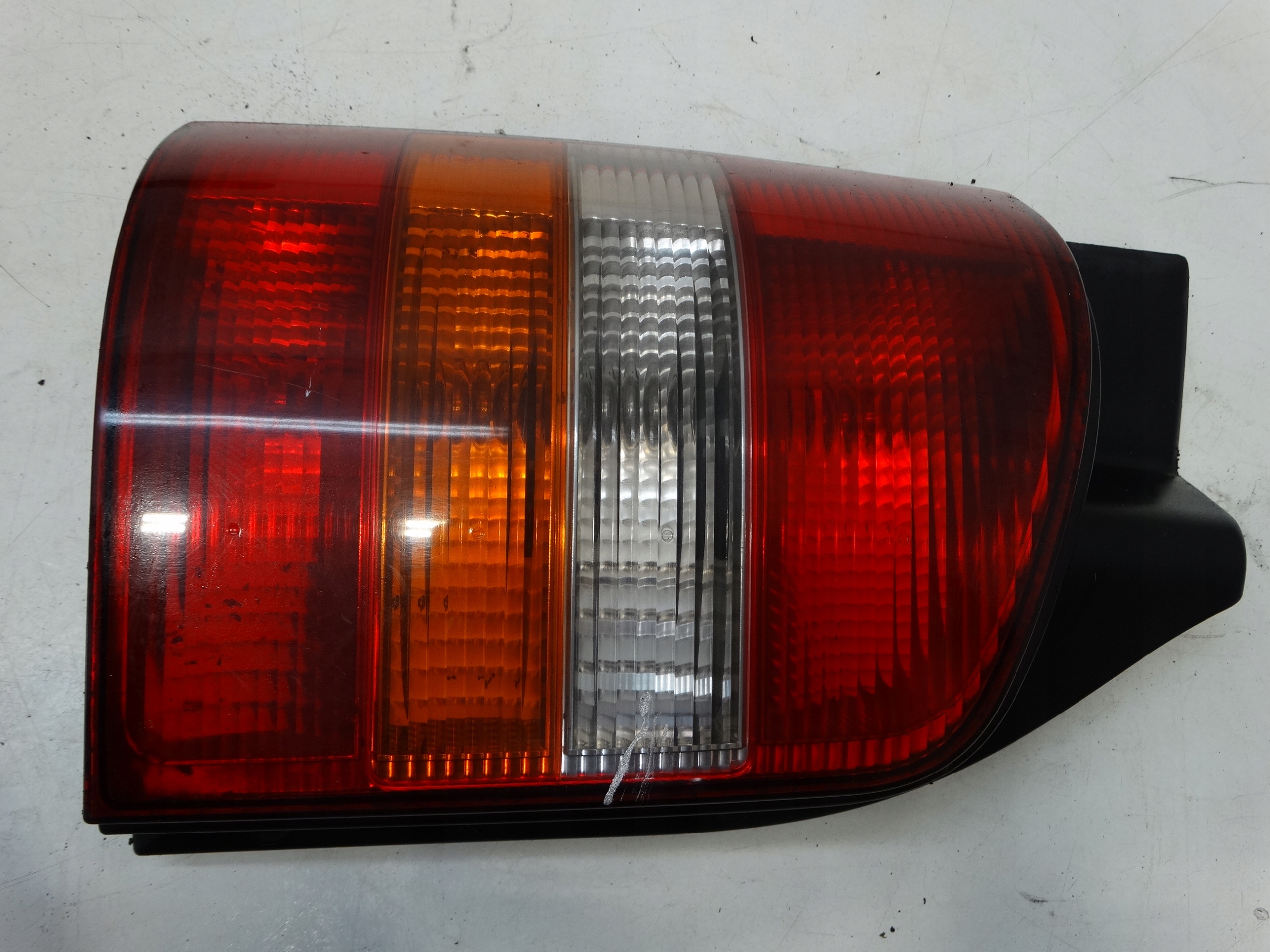 light left rear part VOLKSWAGEN TRANSPORTER T5 CARAVELLE 7H0945095G
