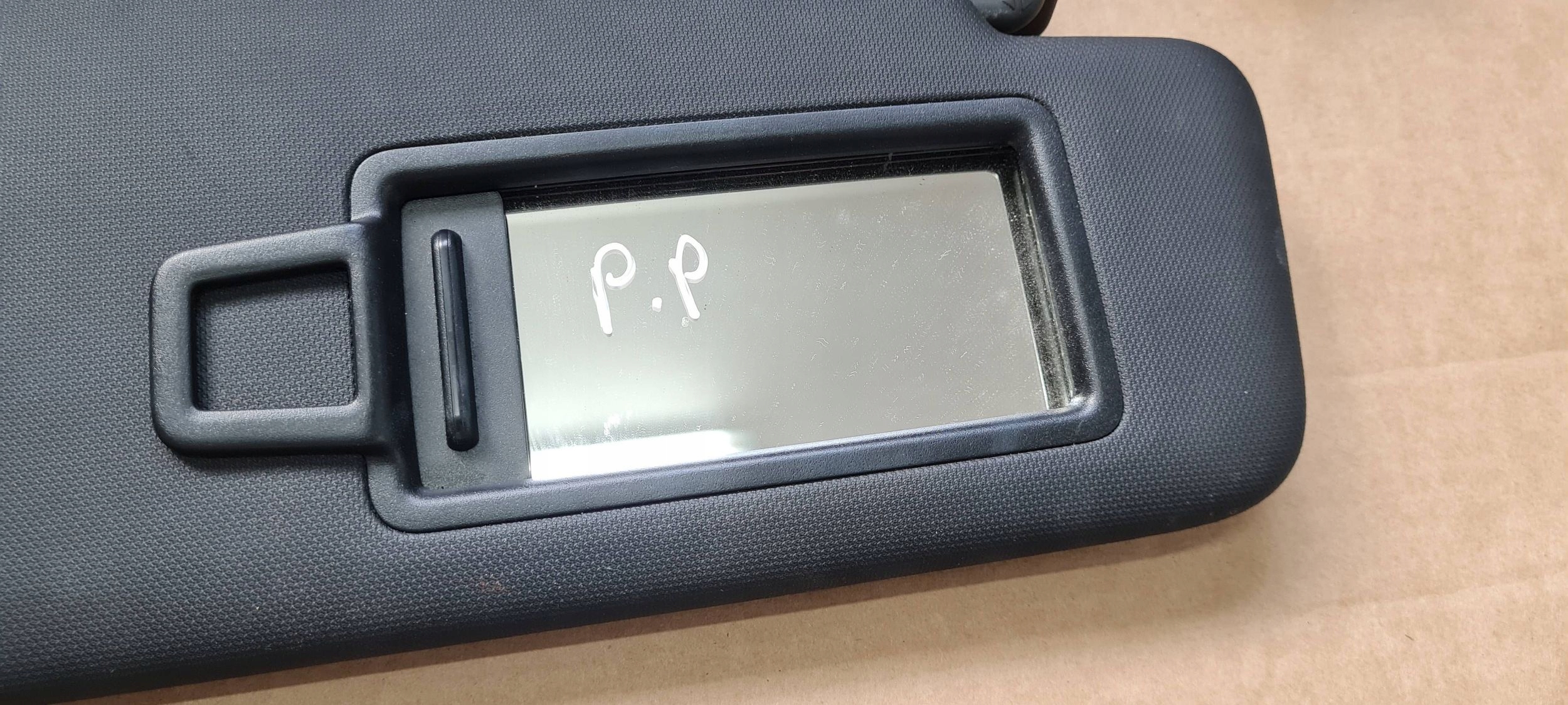 Q3 83A cover PRZECIWSLONECZNA visor right right front SLINE 83A857552F