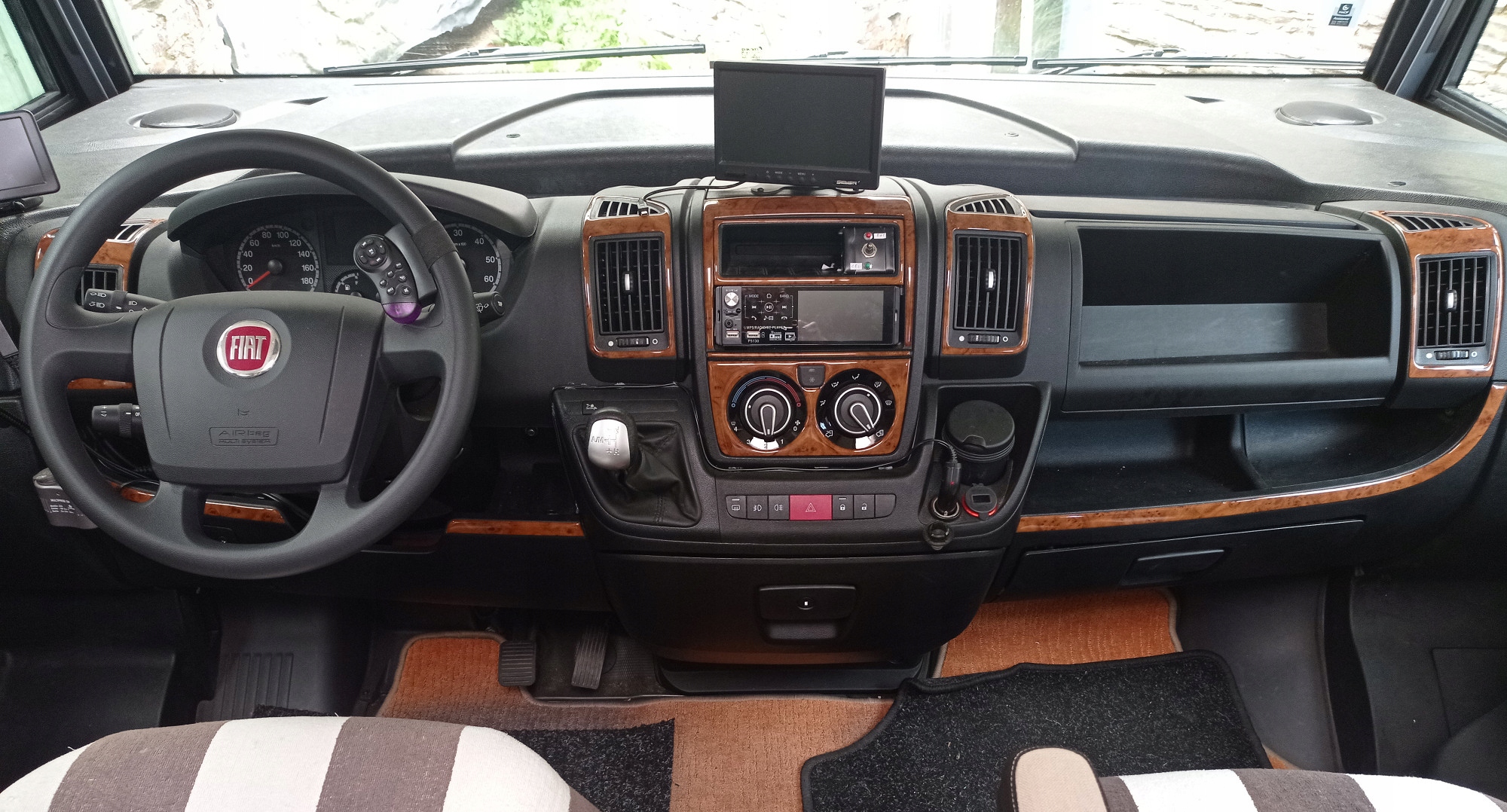 CITROEN JUMPER 06 + ОБЛИЦЮВАННЯ НАКЛЕЙКИ ПАНЕЛЬ ДОШКА 3D