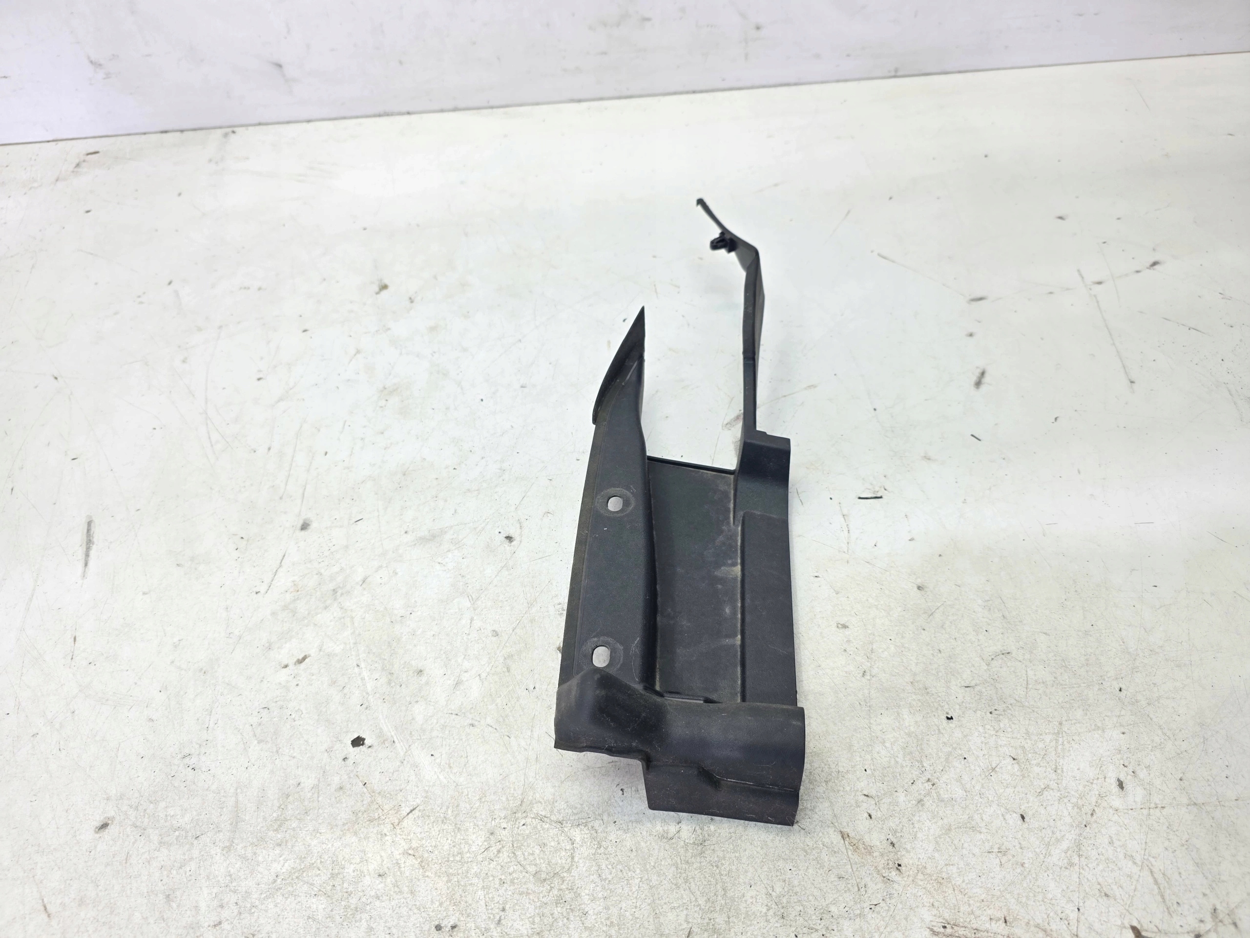 cap cover of a hinge bonnets right AUDI Q4 E-TRON 89A821170