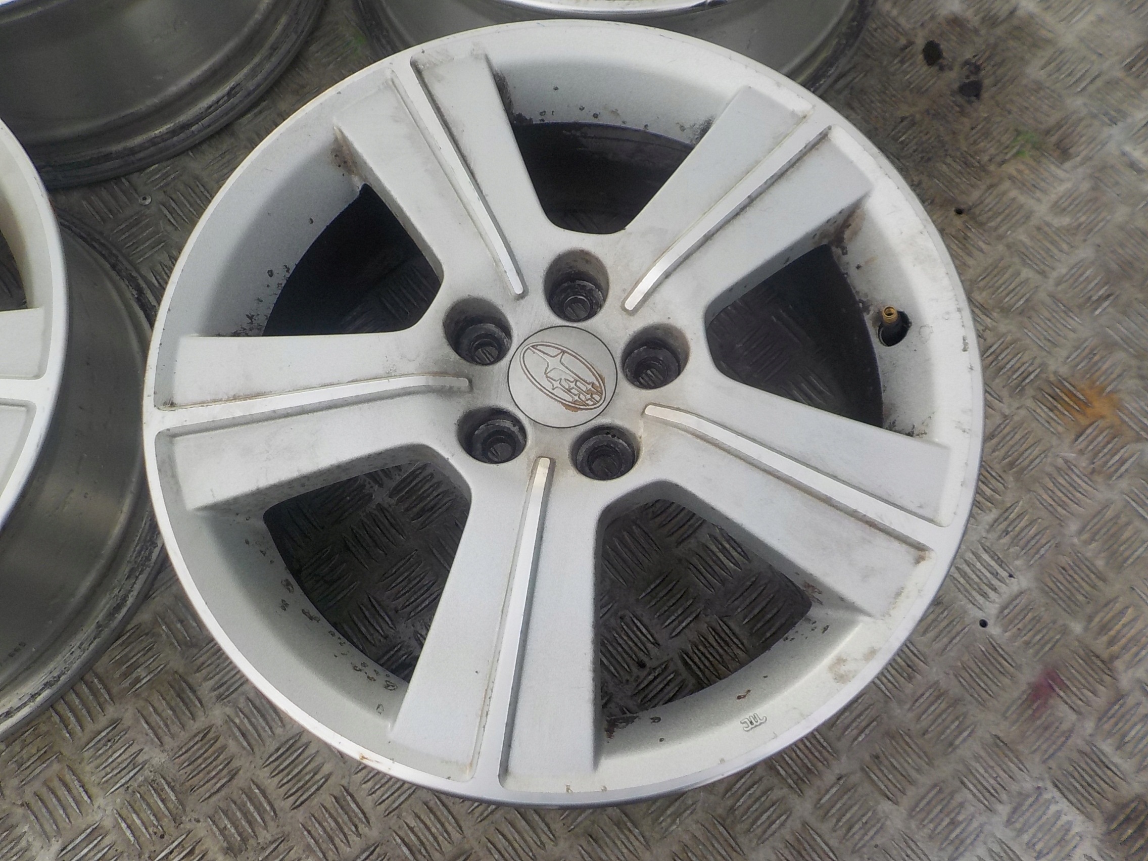 SUBARU FORESTER II LEGACY IV discs aluminium R16