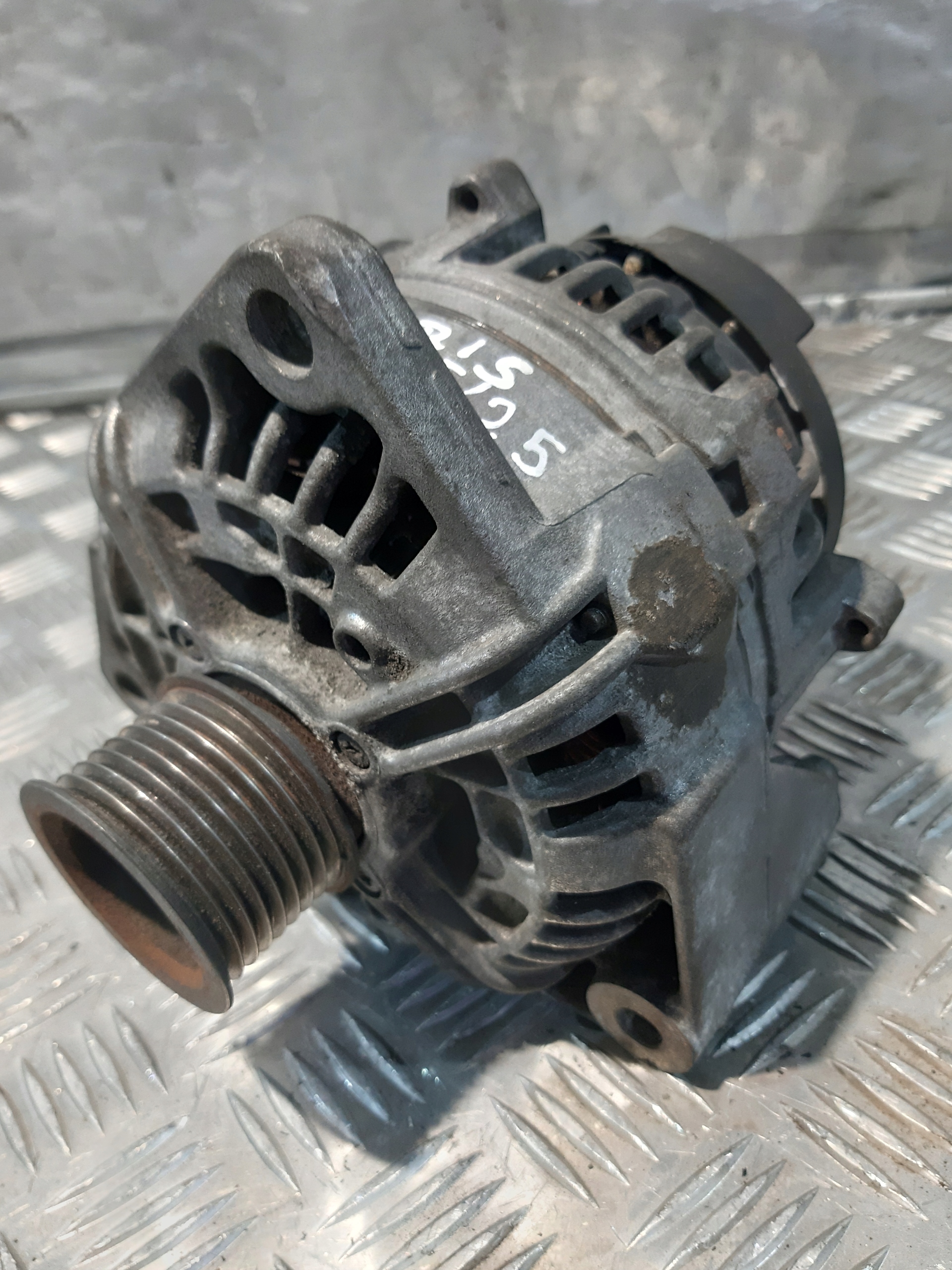 Alternator Bosch 0 124 655 037 110A DAF