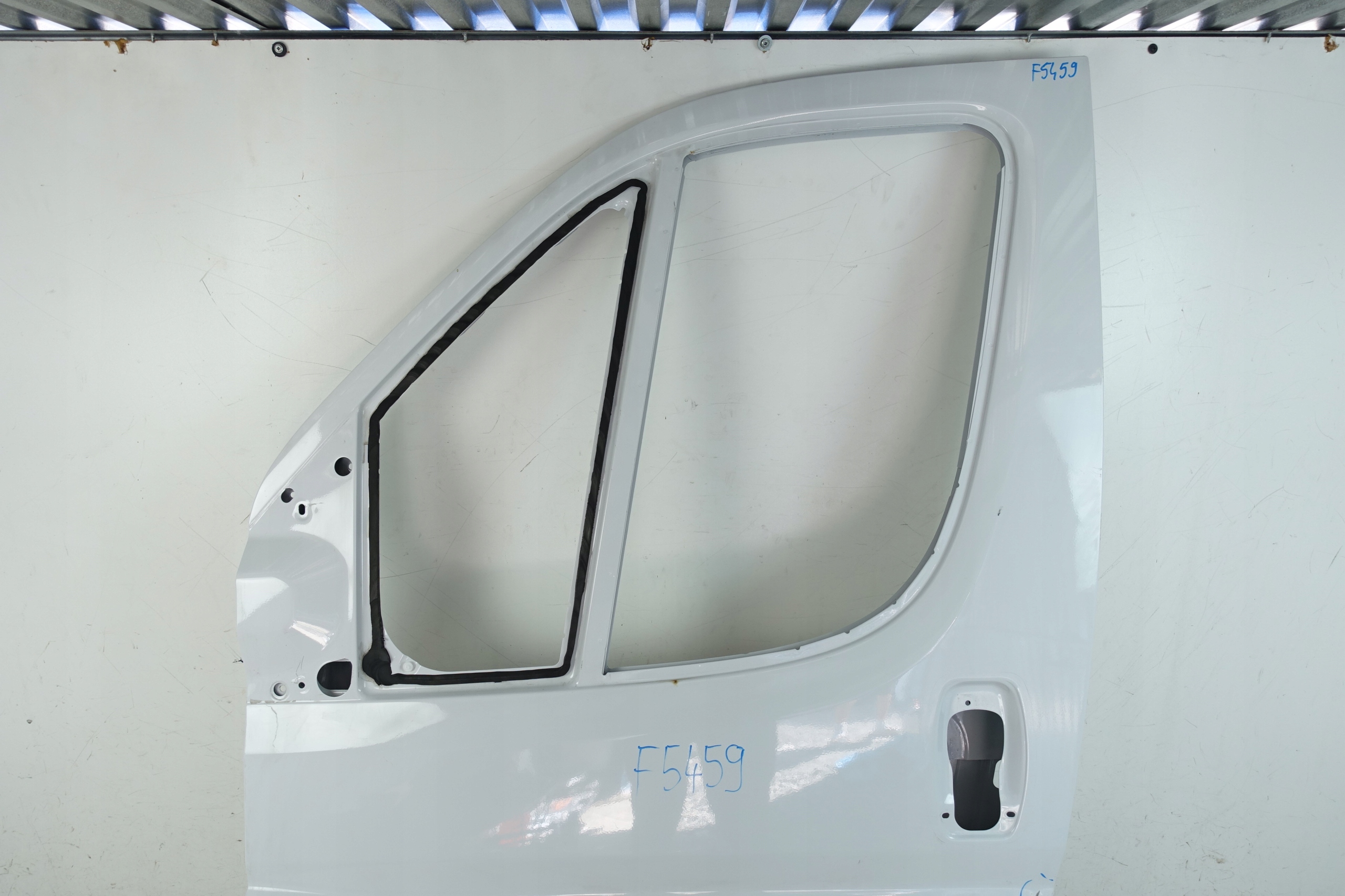 PEUGEOT BOXER III JUMPY DUCATO 2006- dvere predné ľavý predok