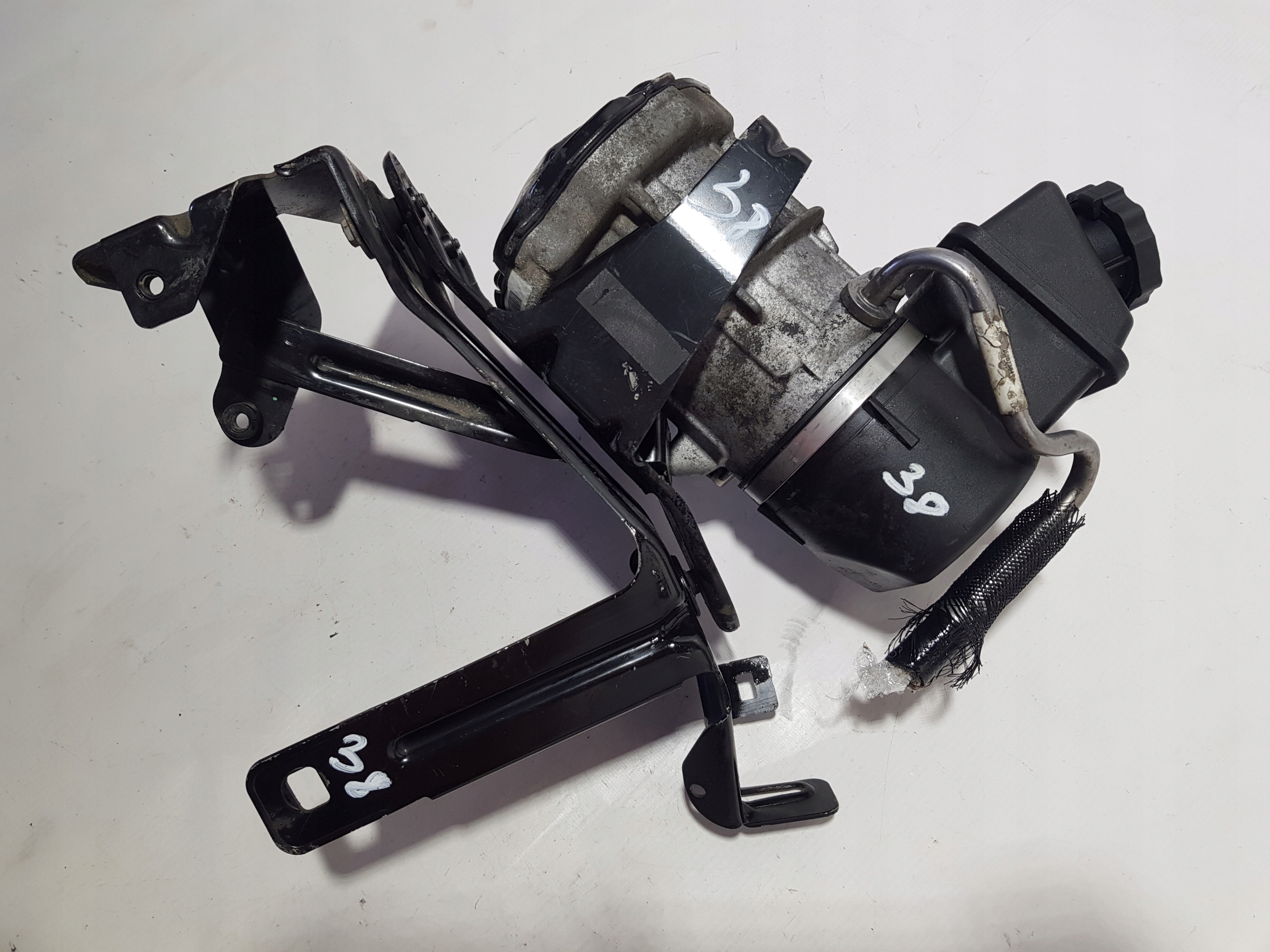 MERCEDES W164 LIFT servo pump electrical