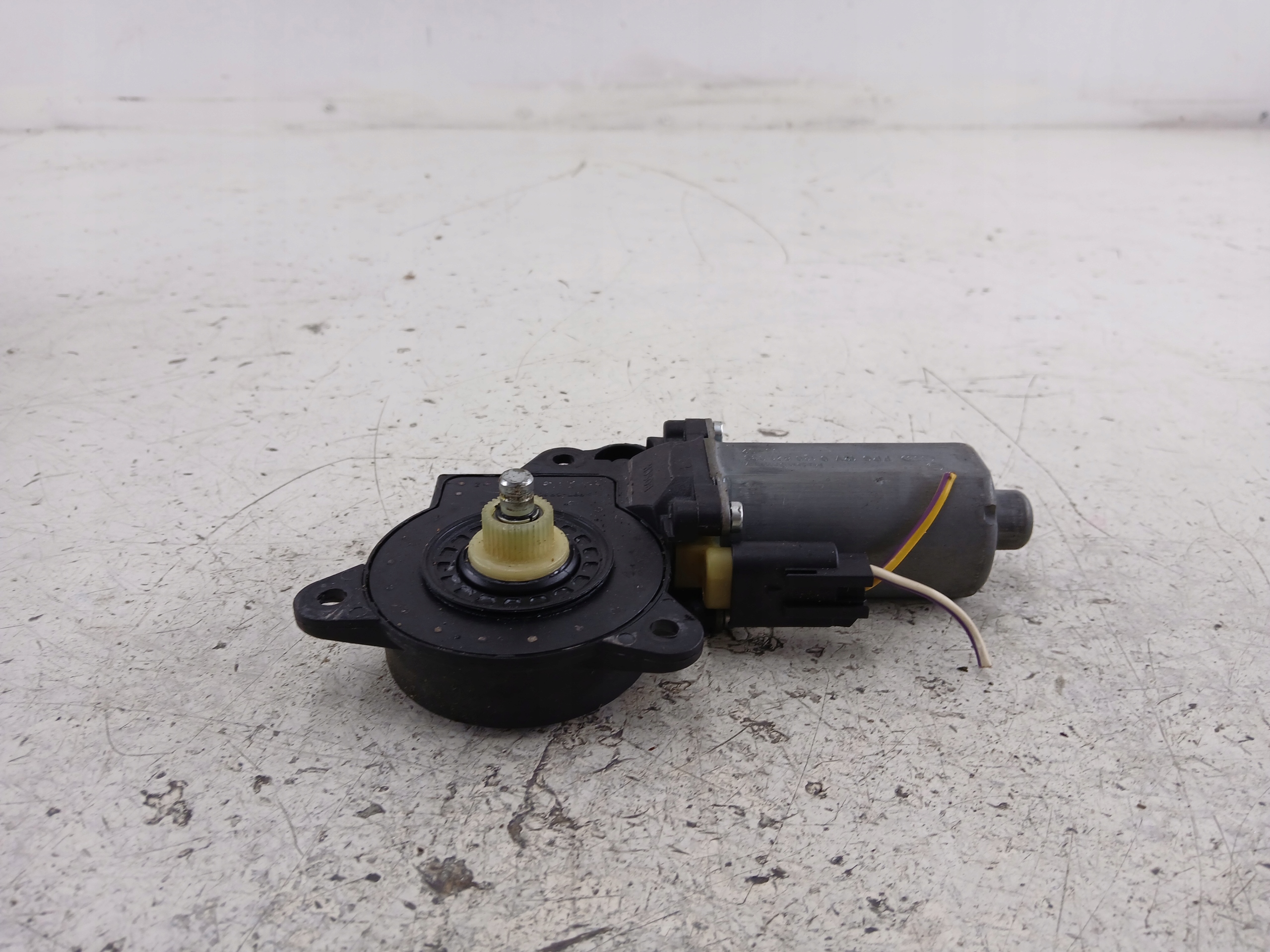 FORD FIESTA MK6 mini motor windows right front 0130821939