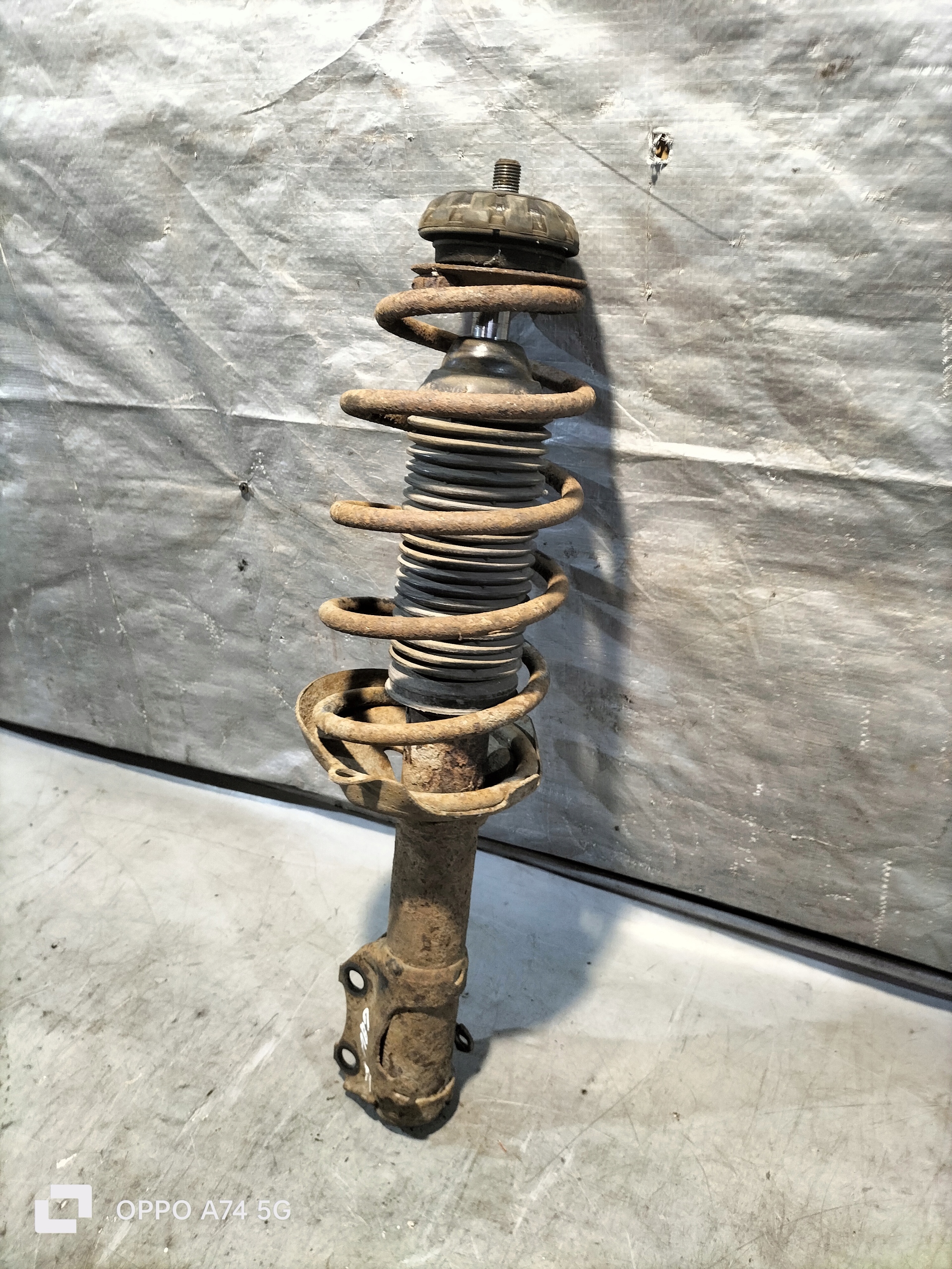 MCPERSON McPherson shock absorber right left front VW POLO 1997R