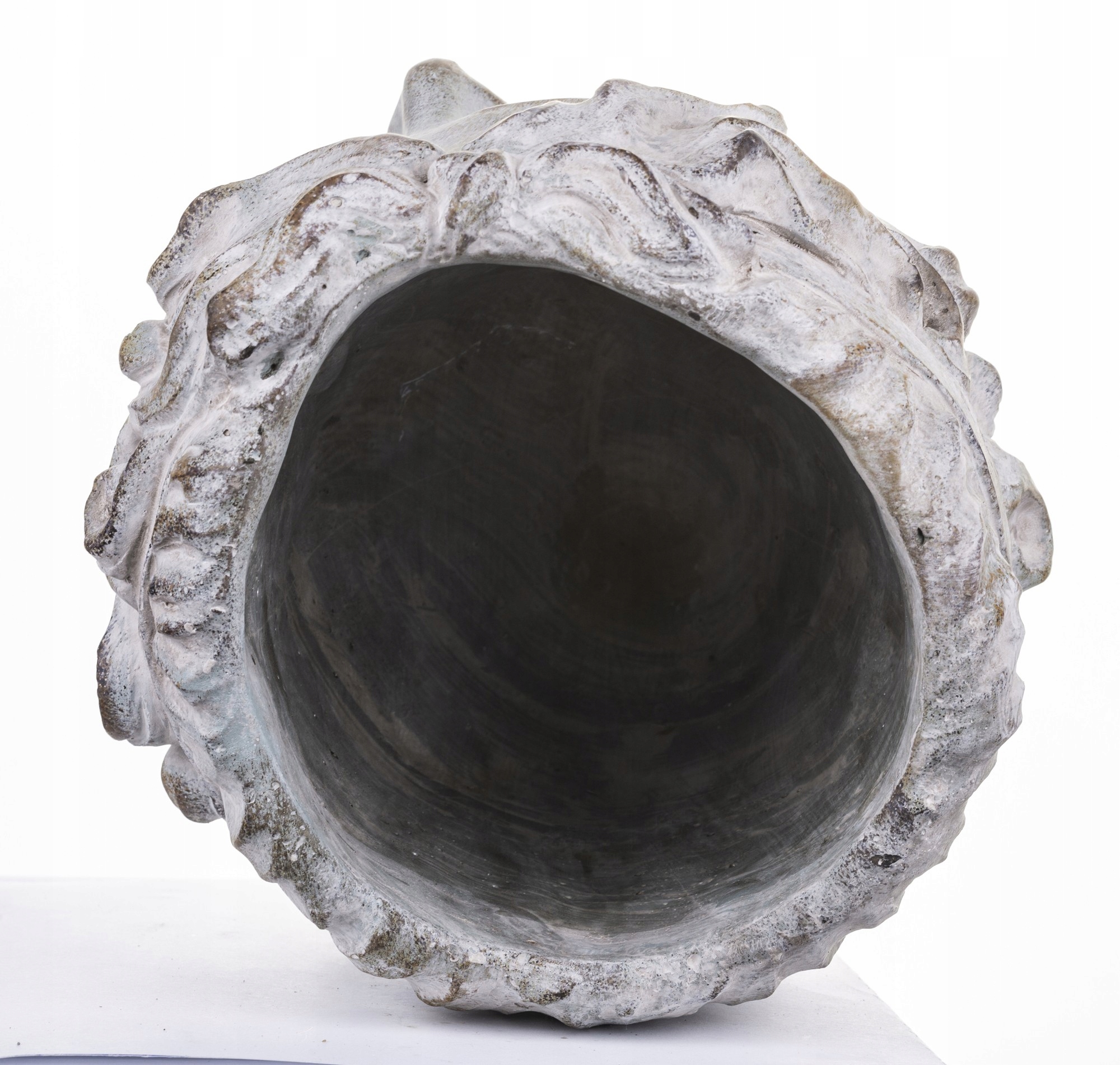 DONICZKA TWARZ GŁOWA OSŁONKA BETONOWA NA KWIATY Materiał beton