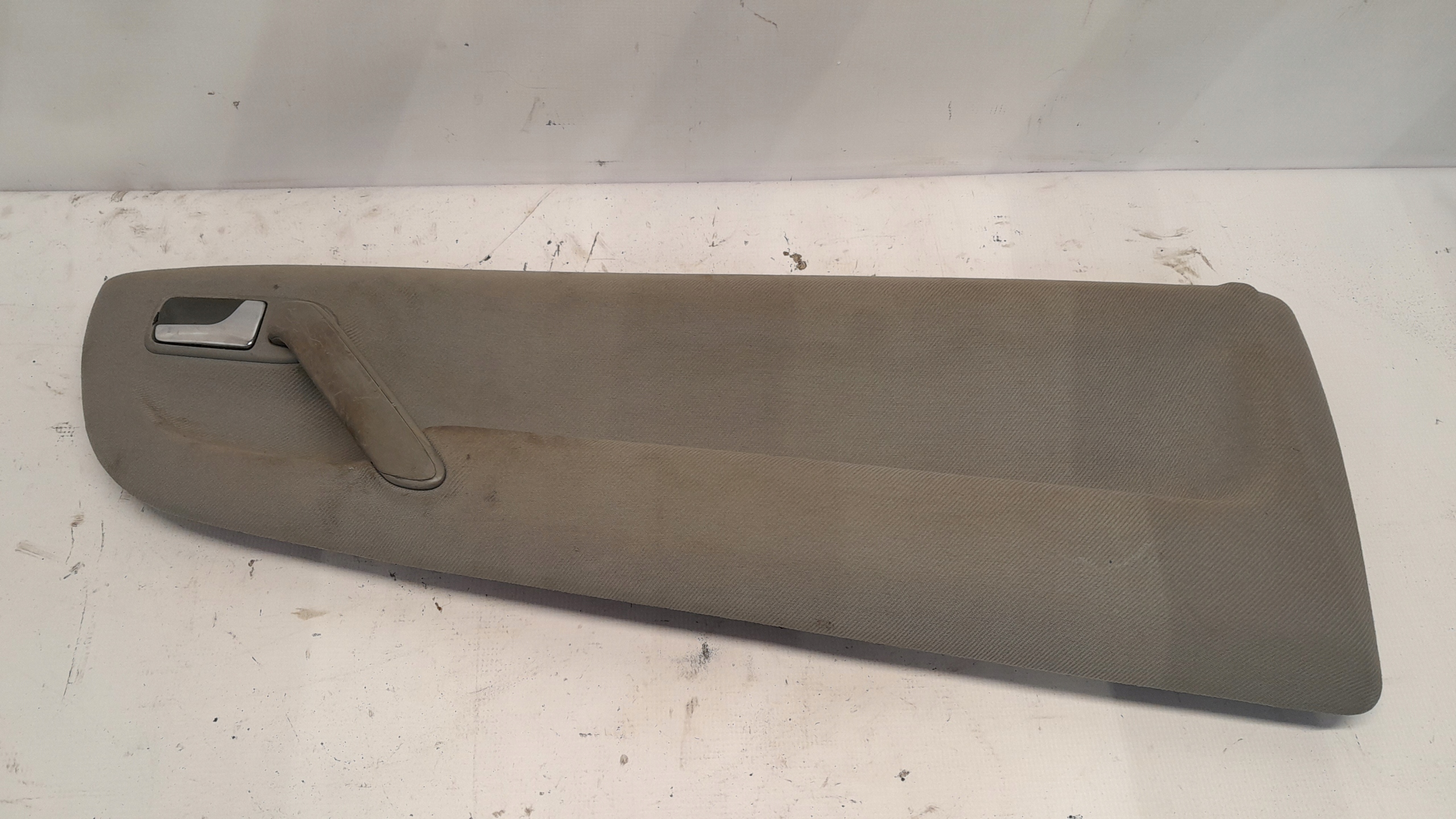 VW LUPO TAPICERKA BOCZEK KLAMKA WEWNĘTRZNA PRAWA PRAWY PRZÓD 6X0837114D