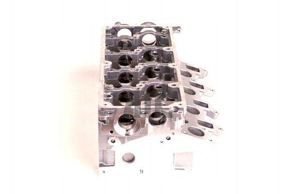 AMC GŁOWICA CYLINDRÓW VW CALIFORNIA T5 CAMPER CALIFORNIA T6 CAMPER Numery katalogowe zamienników FAI AutoParts BCH104