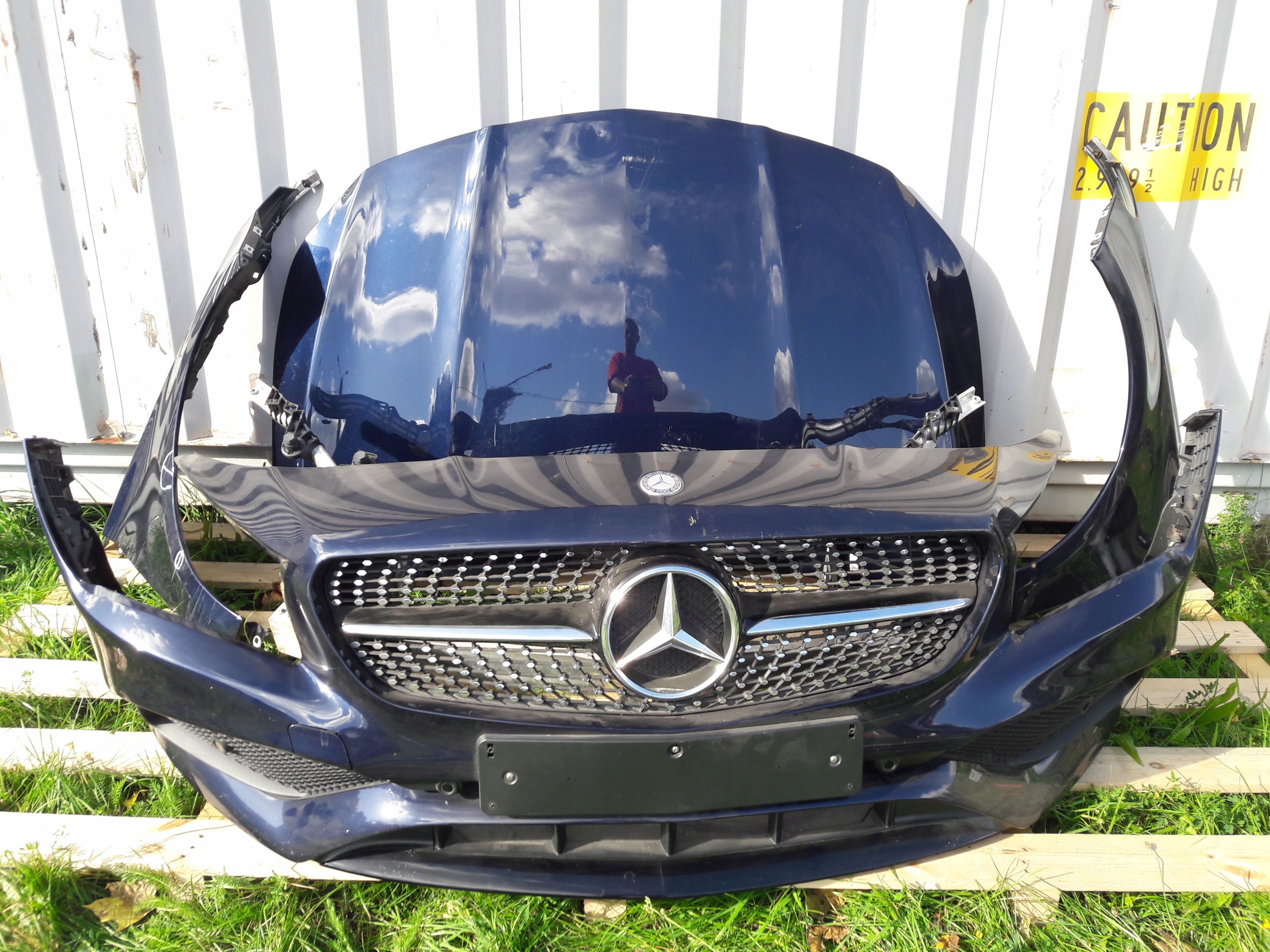 MERCEDES CLA W117 AMG MASKA ZDERZAK BŁOTNIKI 890