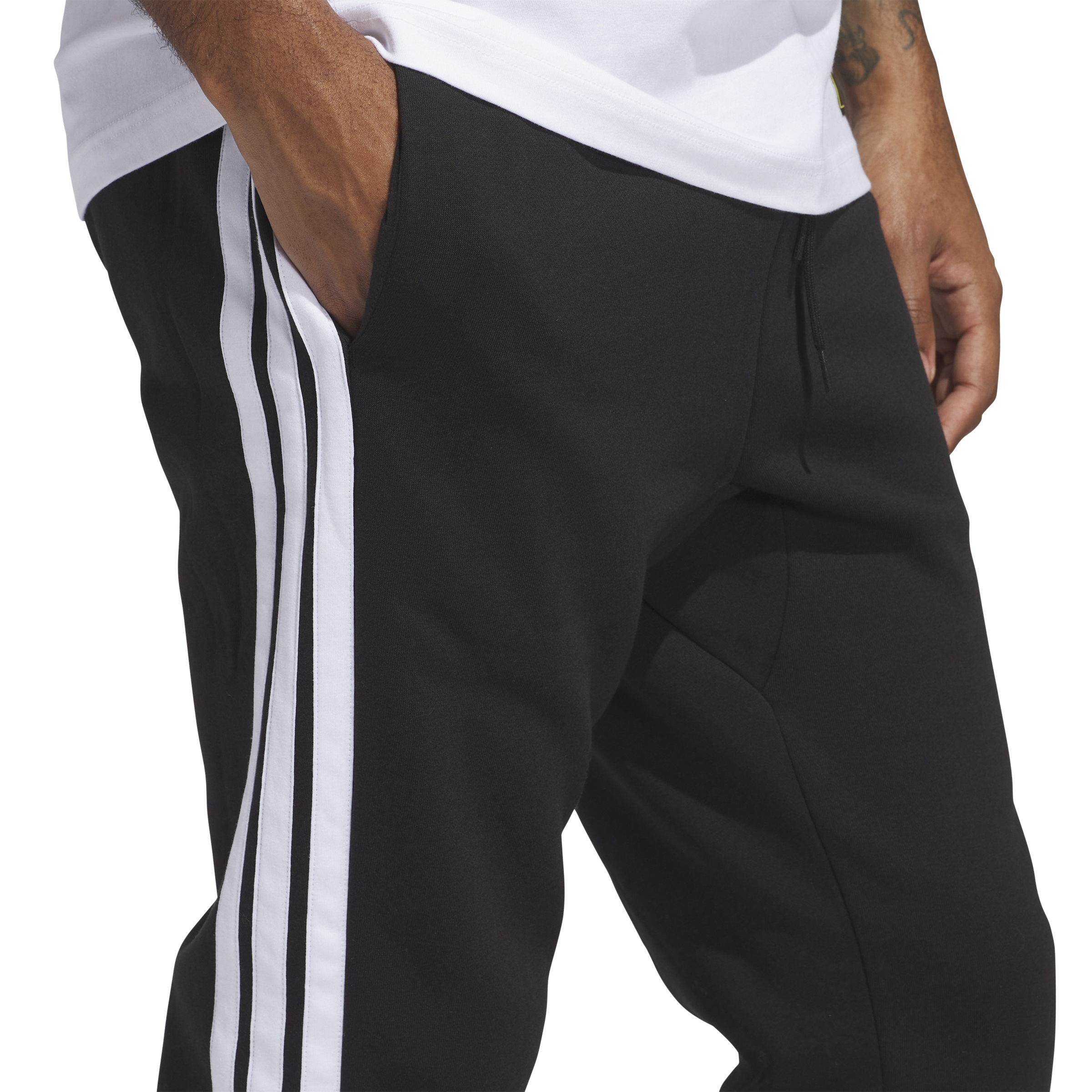 Pánské teplákové kalhoty adidas JD1861 vel. M