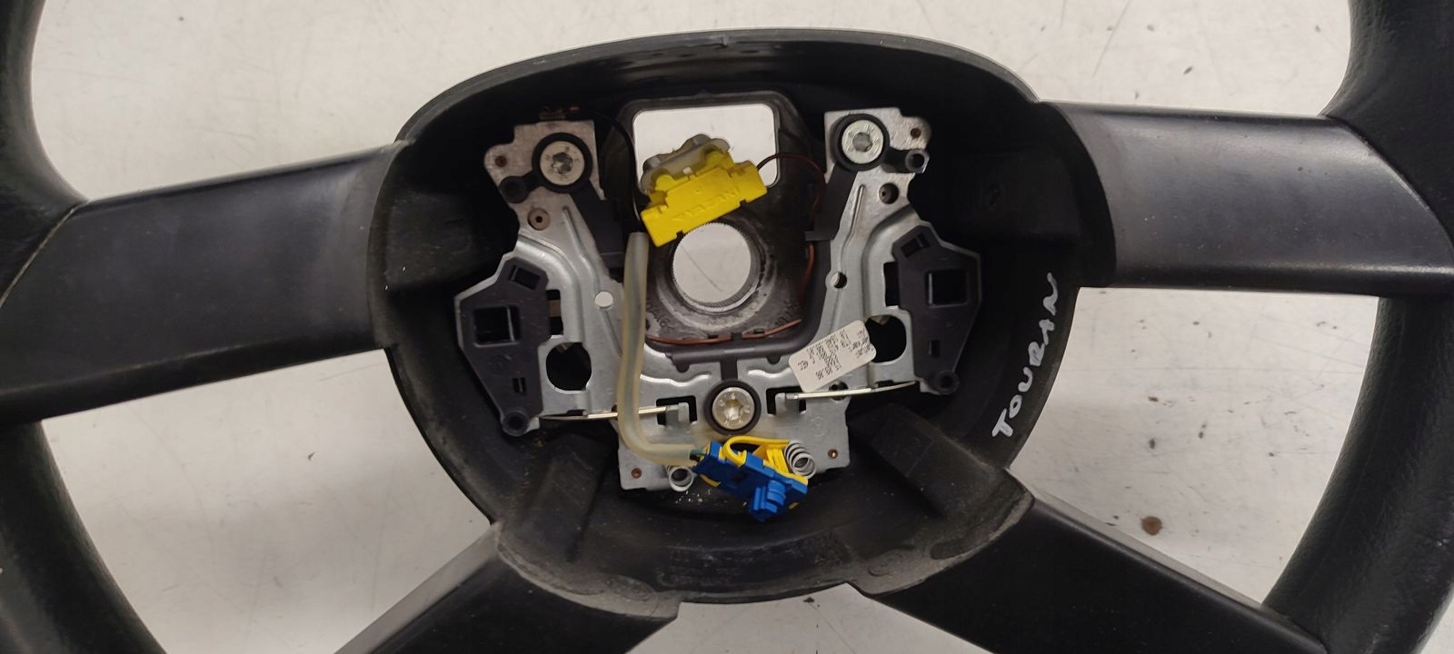 steering wheel, VW Touran and