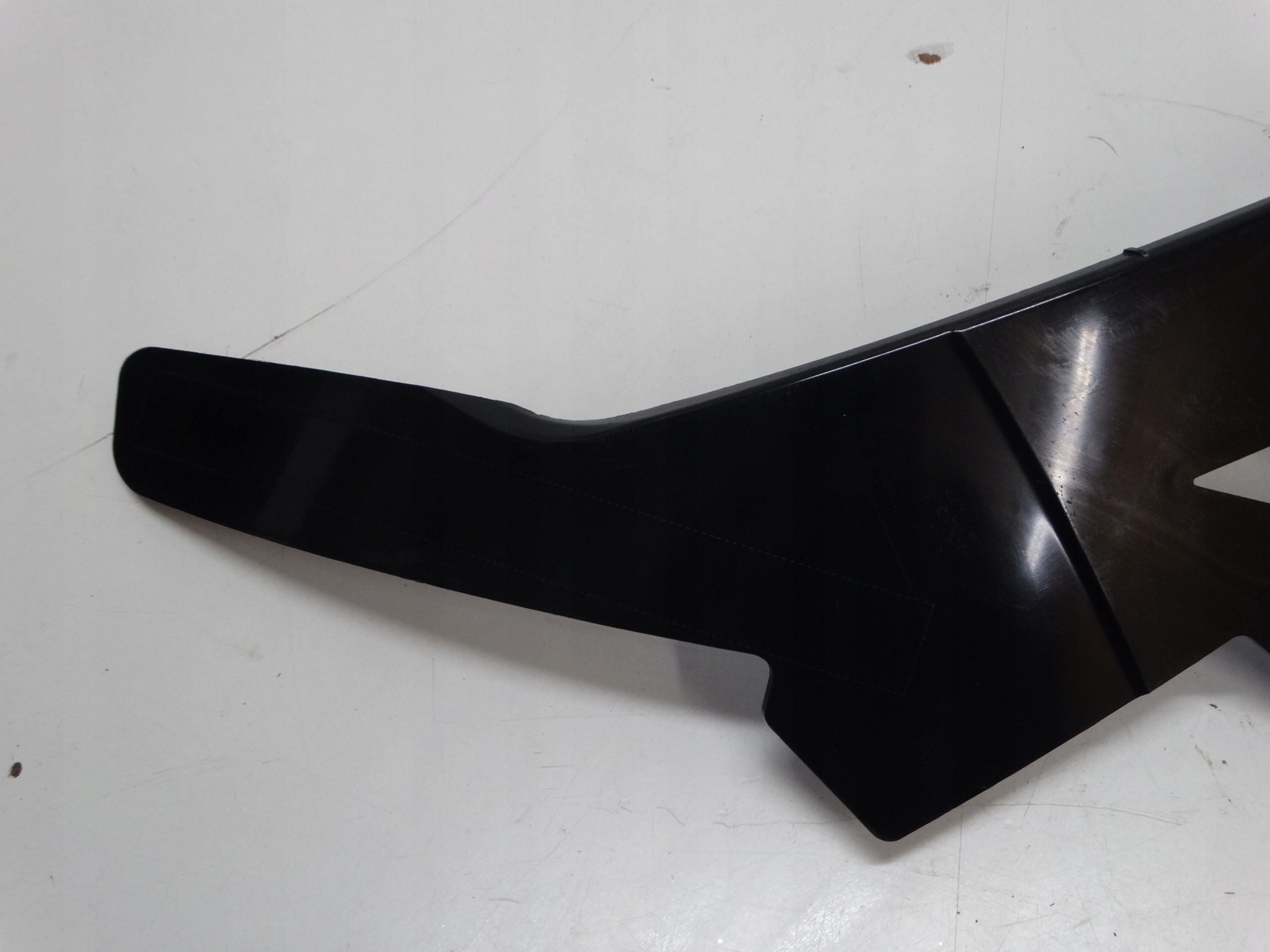 Support Support plaque Pare choc Gauche MERCEDES CLA W118