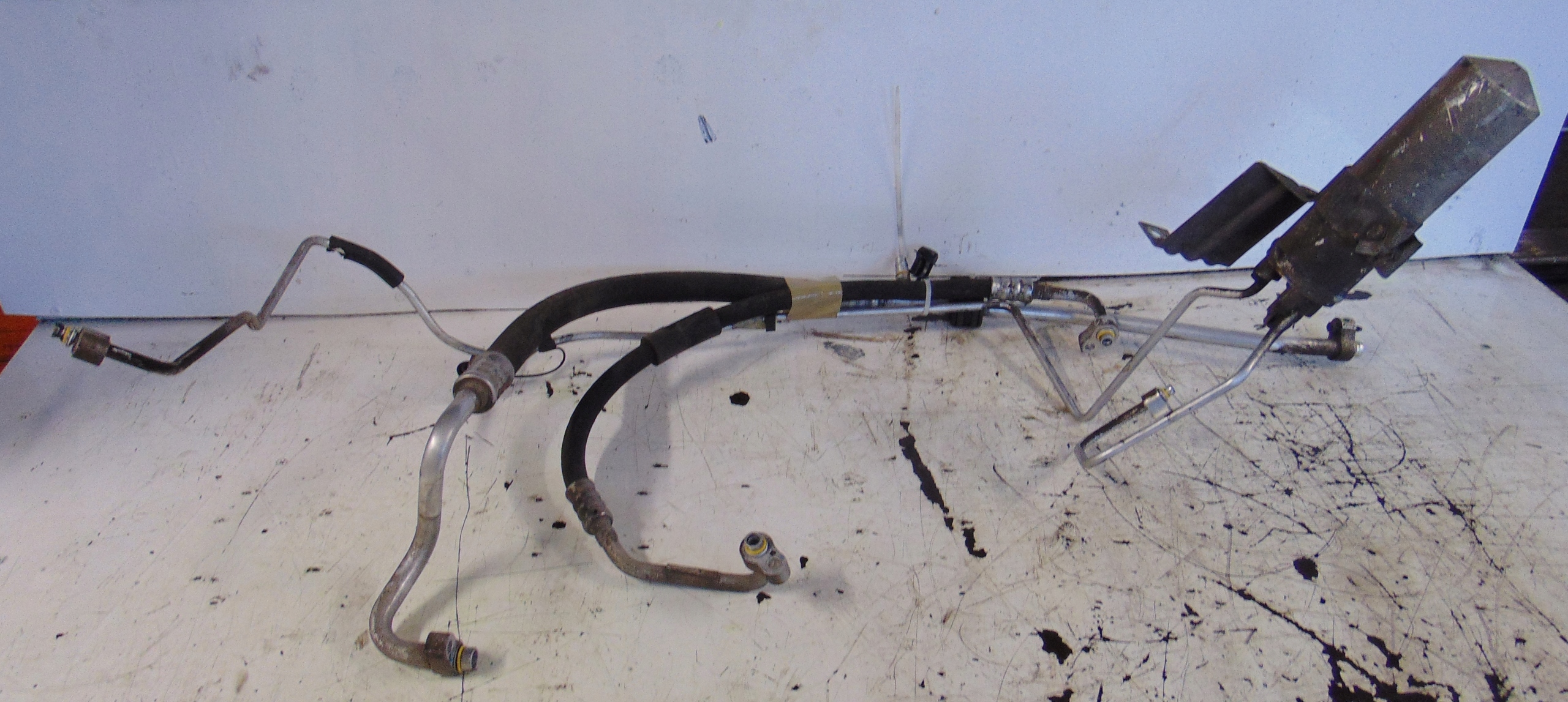 CAB324B209, MR468267 - ПРОВОДА КОНДИЦИОНИРОВАНИЯ ВОЗДУХА SPACE STAR 1.6 16V ЕВРОПА