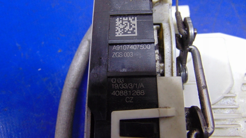 lock door right rear part 8 vertical MERCEDES SPRINTER A910 A907 18-25R