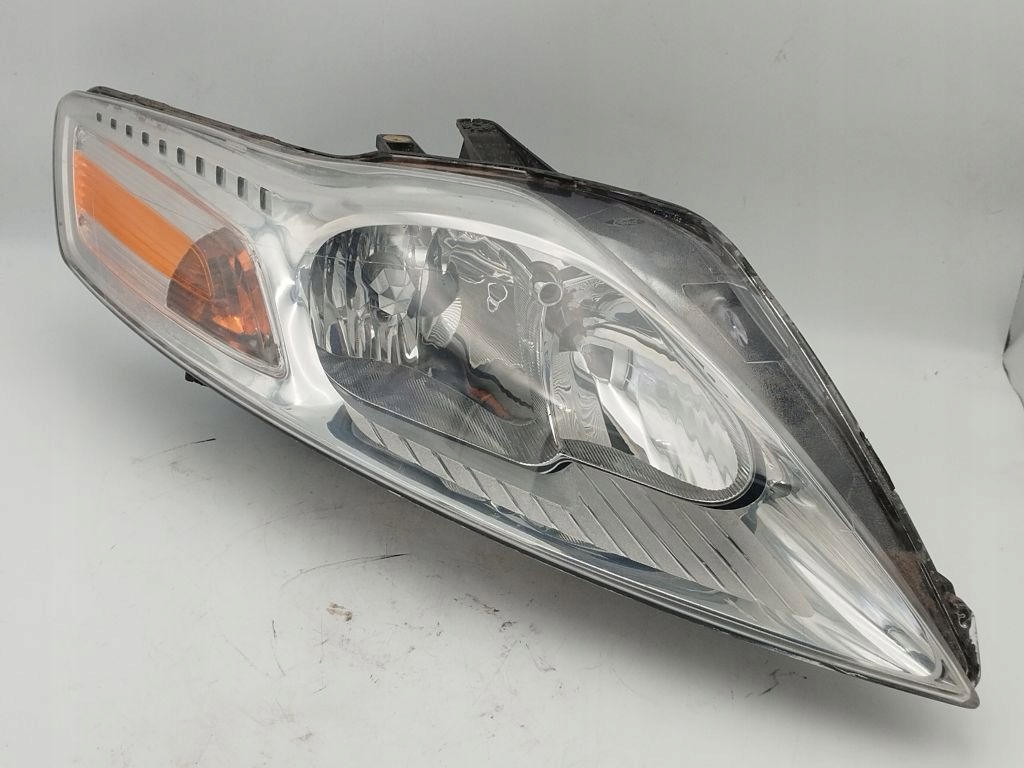 Ford Mondeo MK4 IV 4 light right front front 7S71-13W029-AH